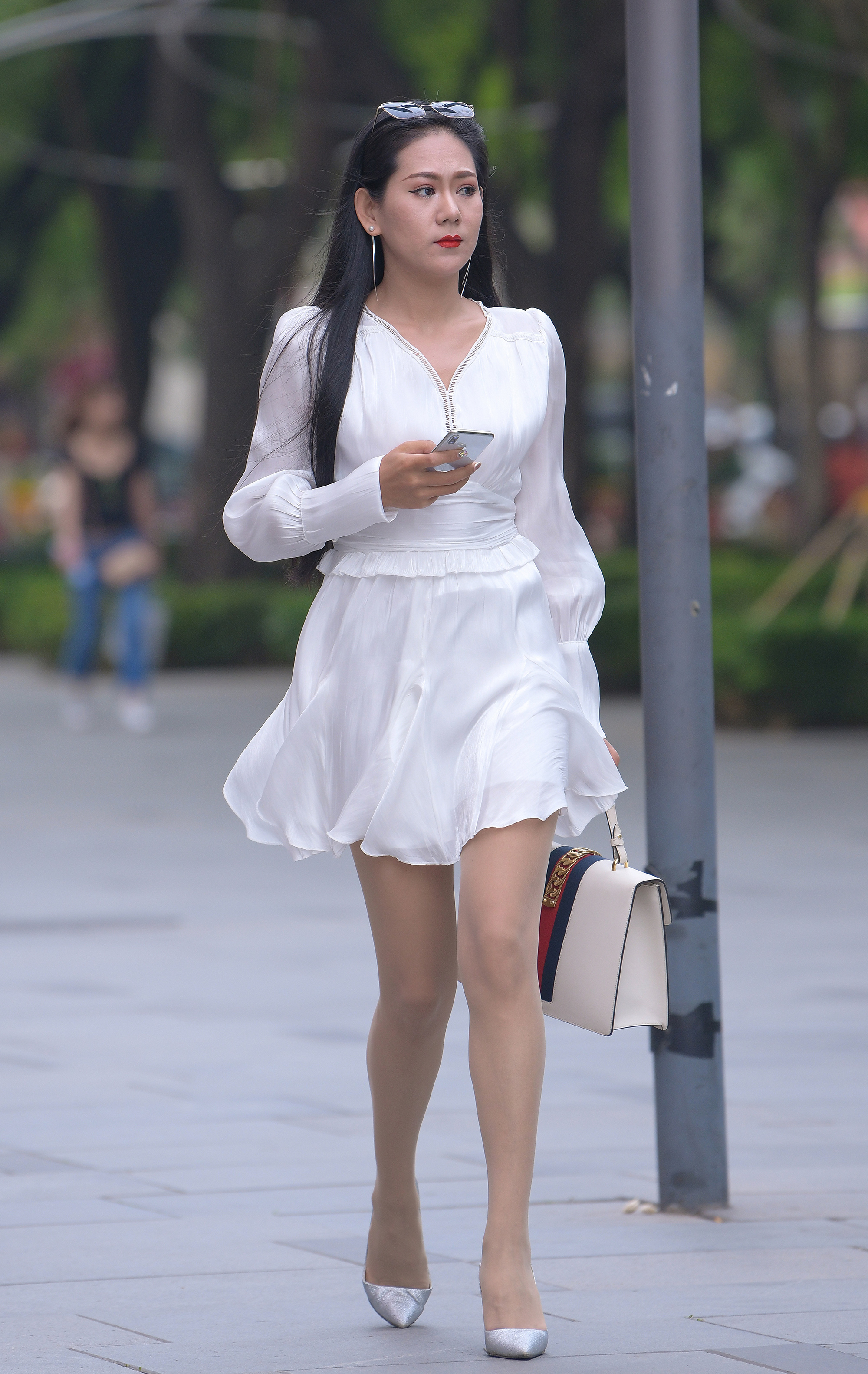  魔镜街拍,丝袜,裙装,熟女,街拍,写真套图,XIAOYU语画界