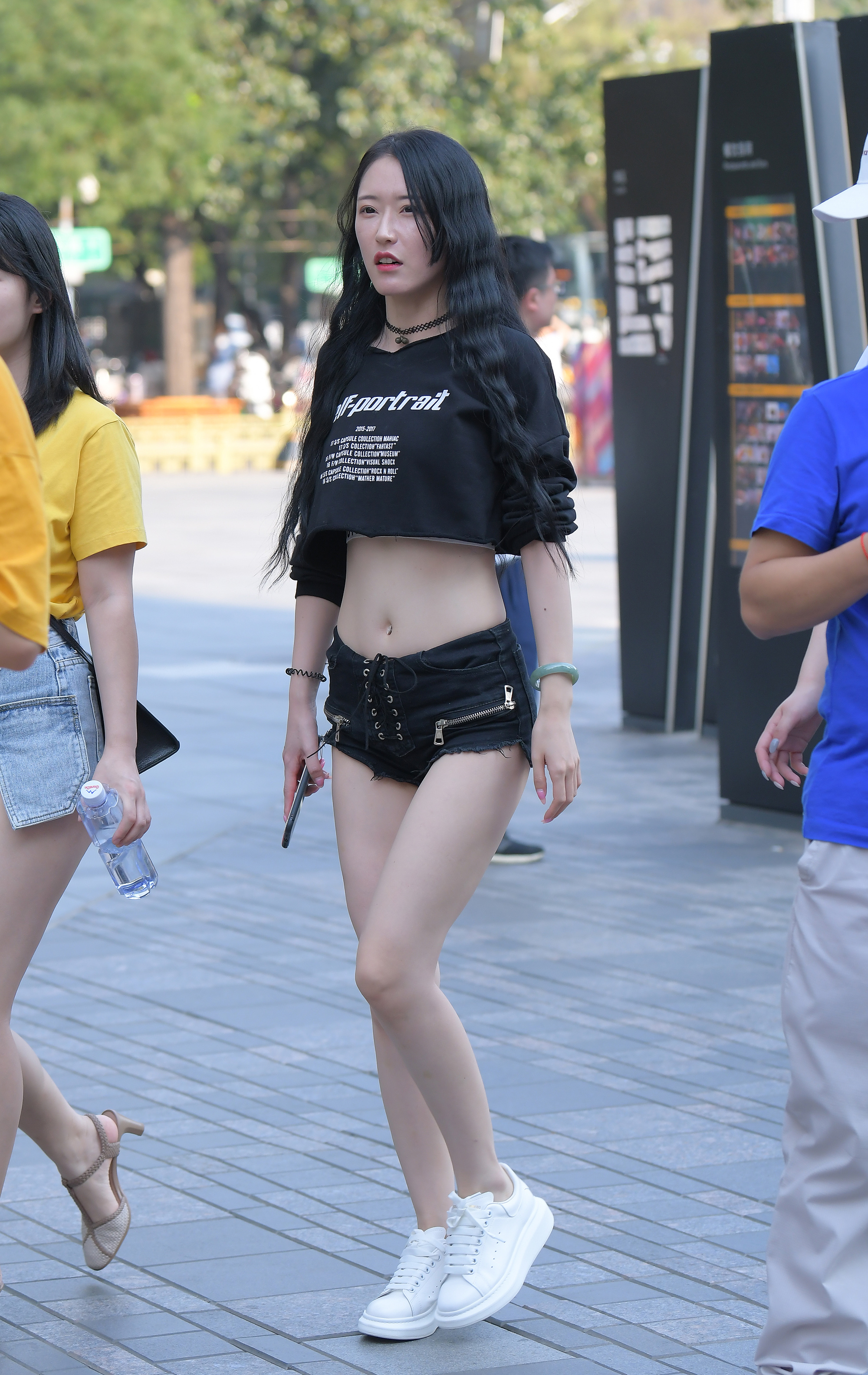  魔镜街拍,热裤,熟女,街拍,写真套图,ISS尤好物