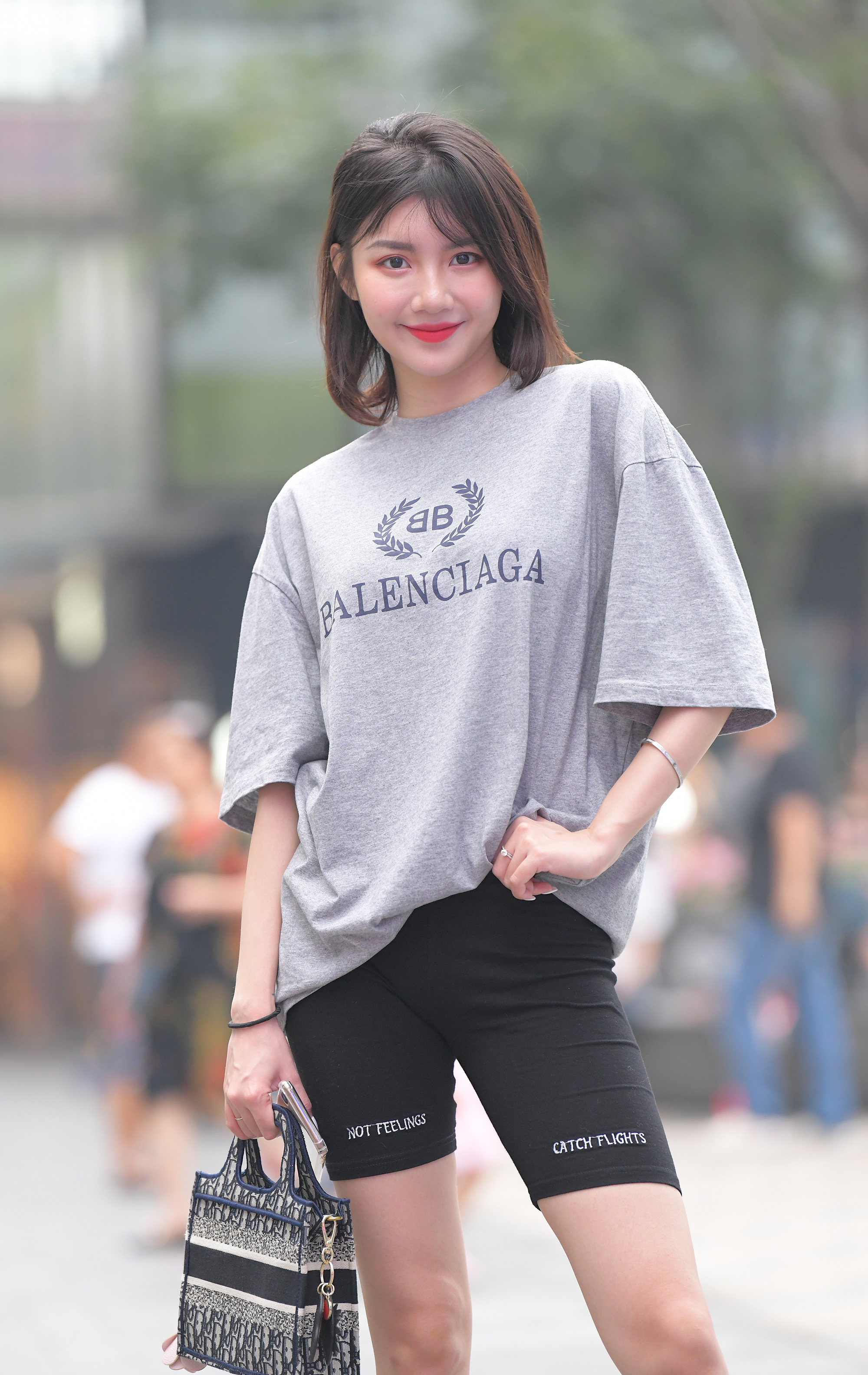  魔镜街拍,紧身裤,人妻,街拍,写真套图,MiCat猫萌榜