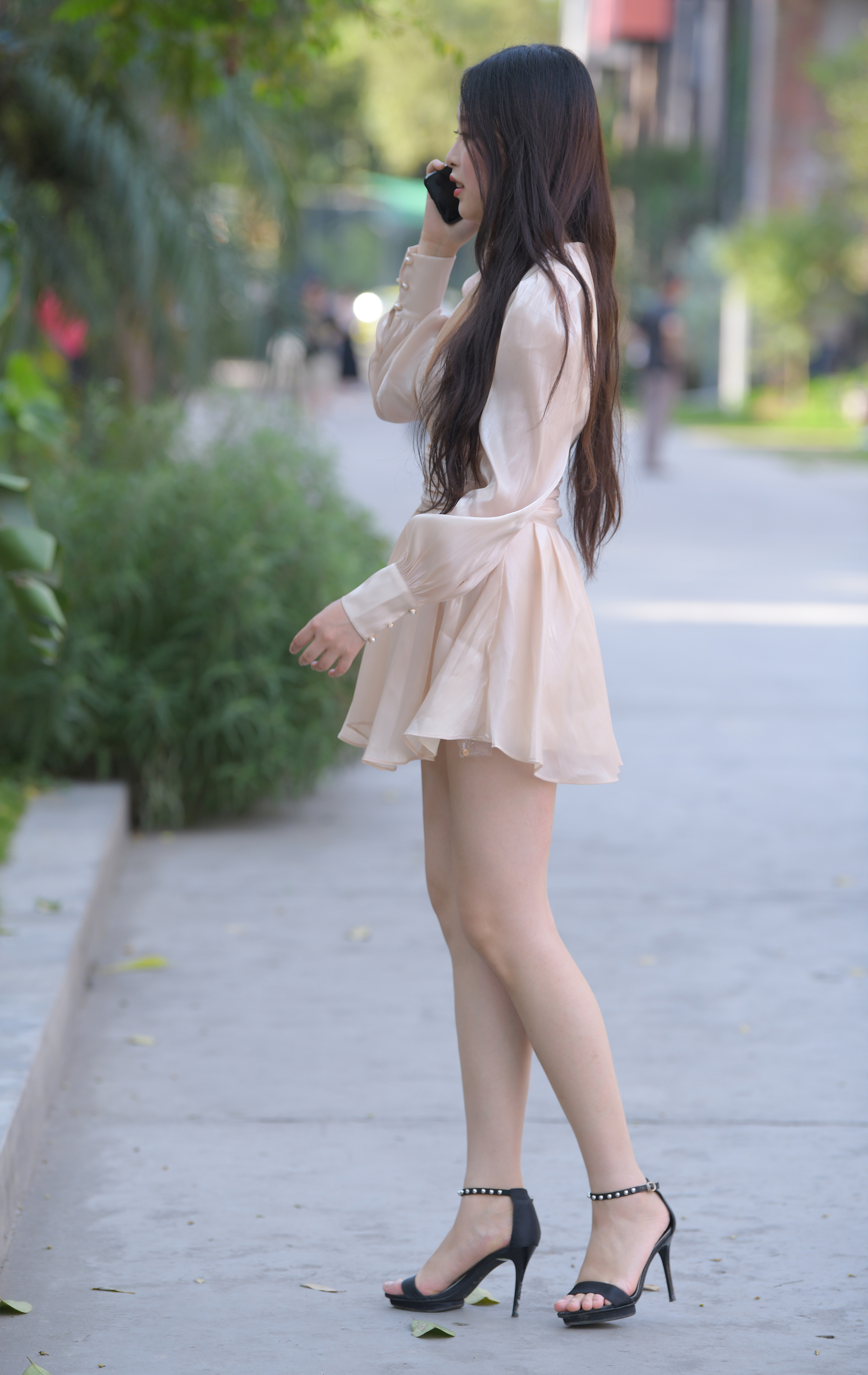 晴瑶 街拍鸭,魔镜街拍,裙装,少妇,街拍,写真套图,XIAOYU语画界