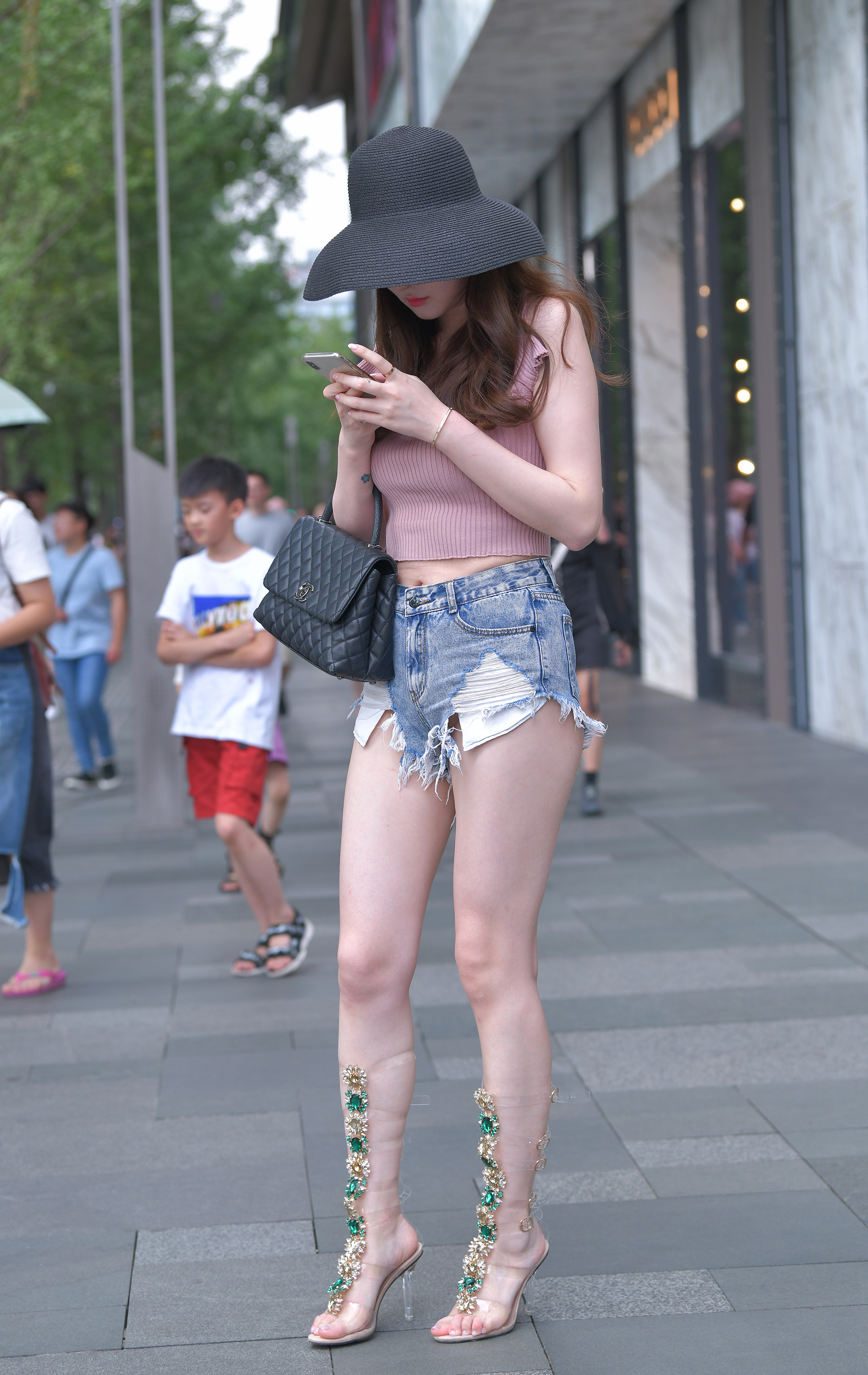  魔镜街拍,热裤,小姐姐,街拍,写真套图,Taste顽味生活