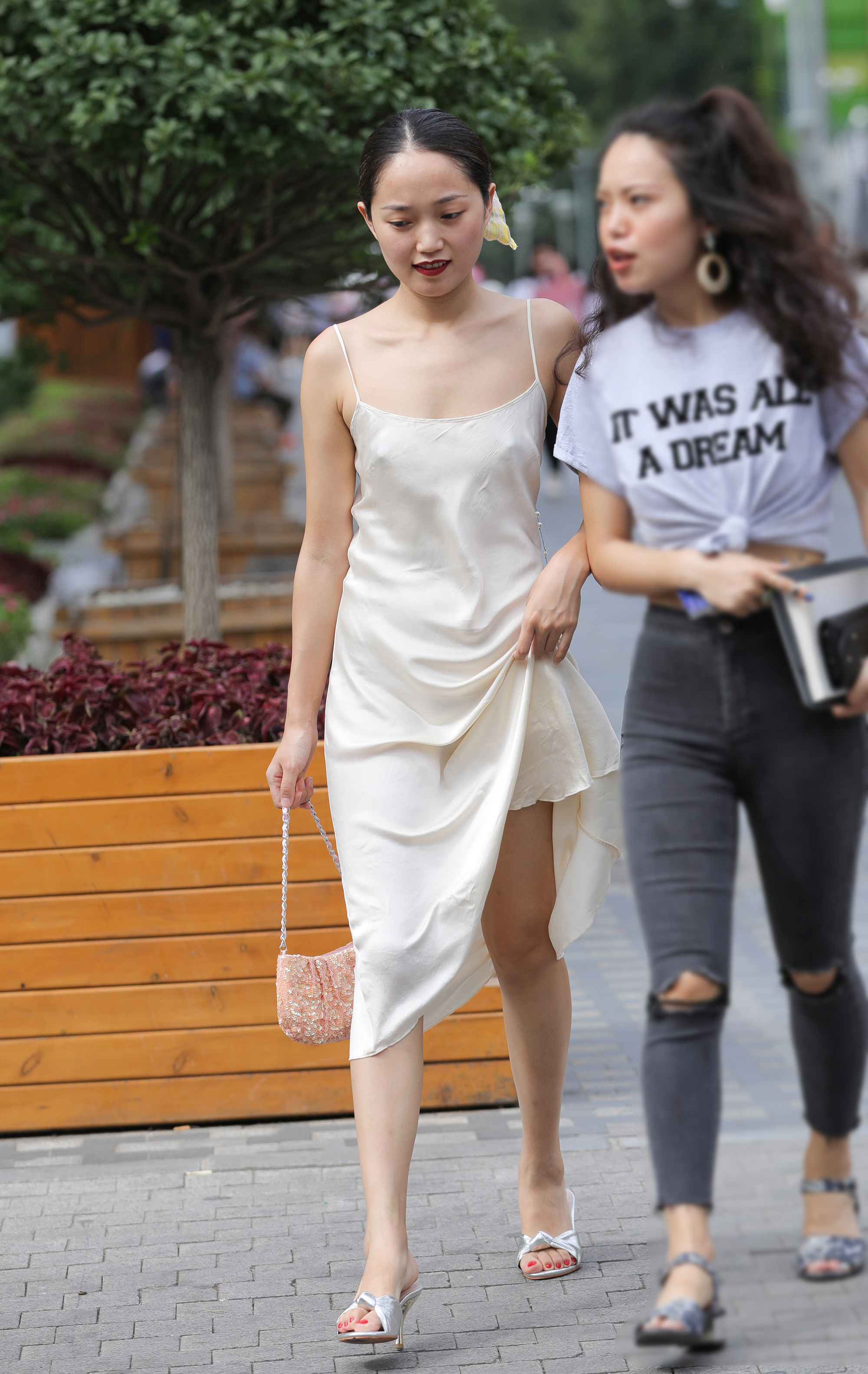  魔镜街拍,裙装,少妇,街拍,写真套图,初夏女神