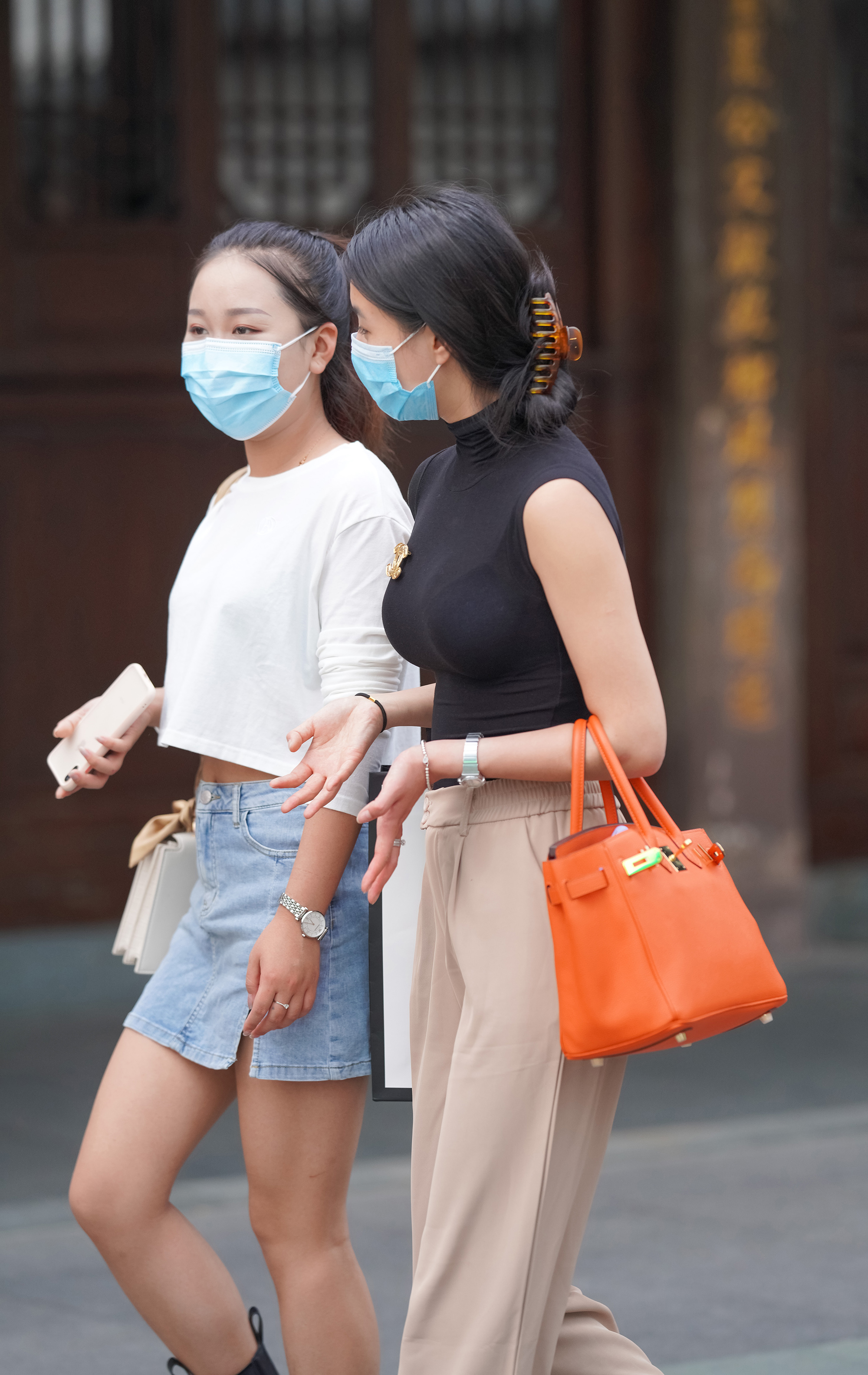  魔镜街拍,,人妻,街拍,写真套图,中山原创