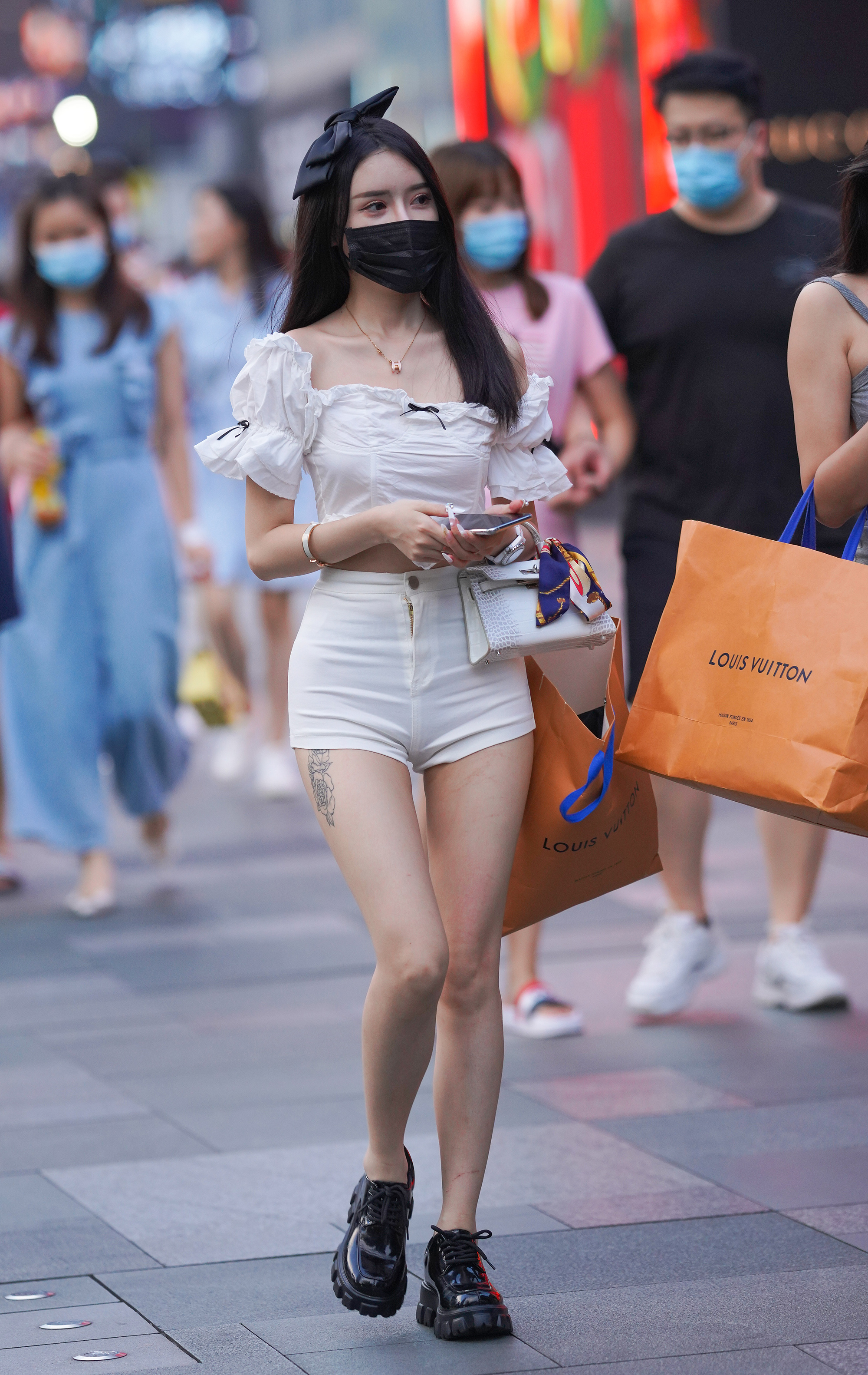  魔镜街拍,热裤,美女,街拍,写真套图,周叽是可爱兔兔