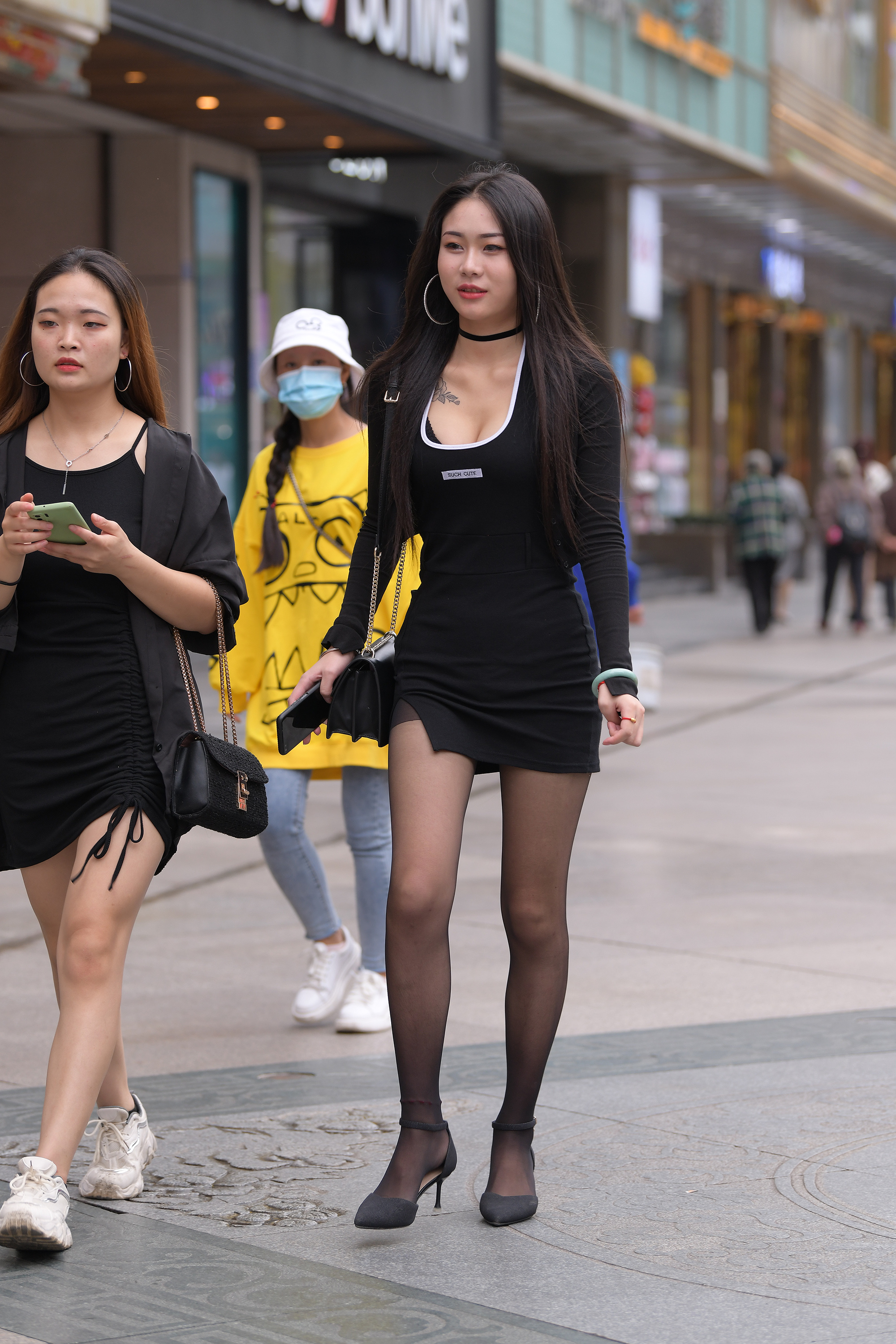  魔镜街拍,丝袜,裙装,熟女,街拍,写真套图,纳丝摄影