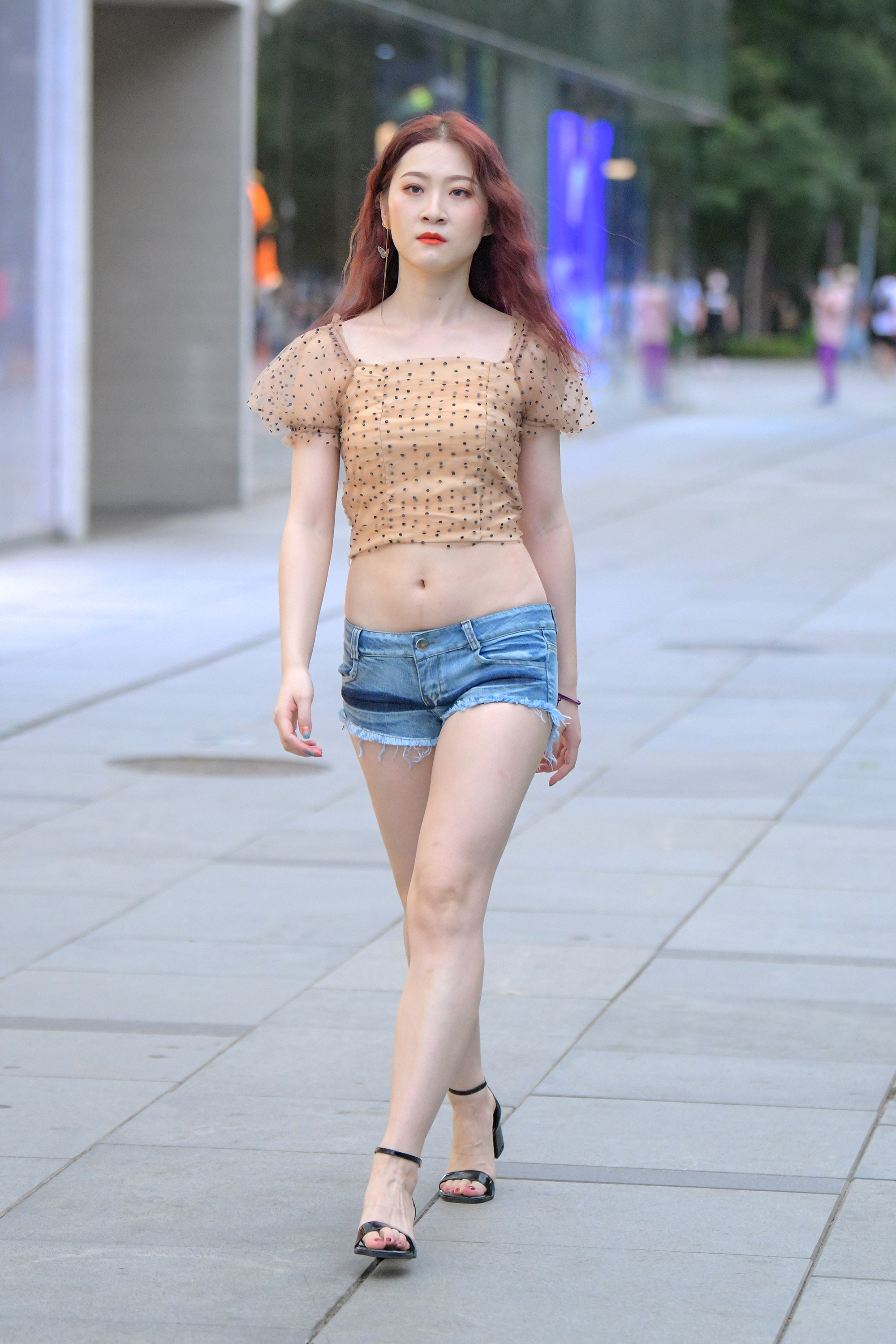  魔镜街拍,热裤,少妇,街拍,写真套图,周叽是可爱兔兔