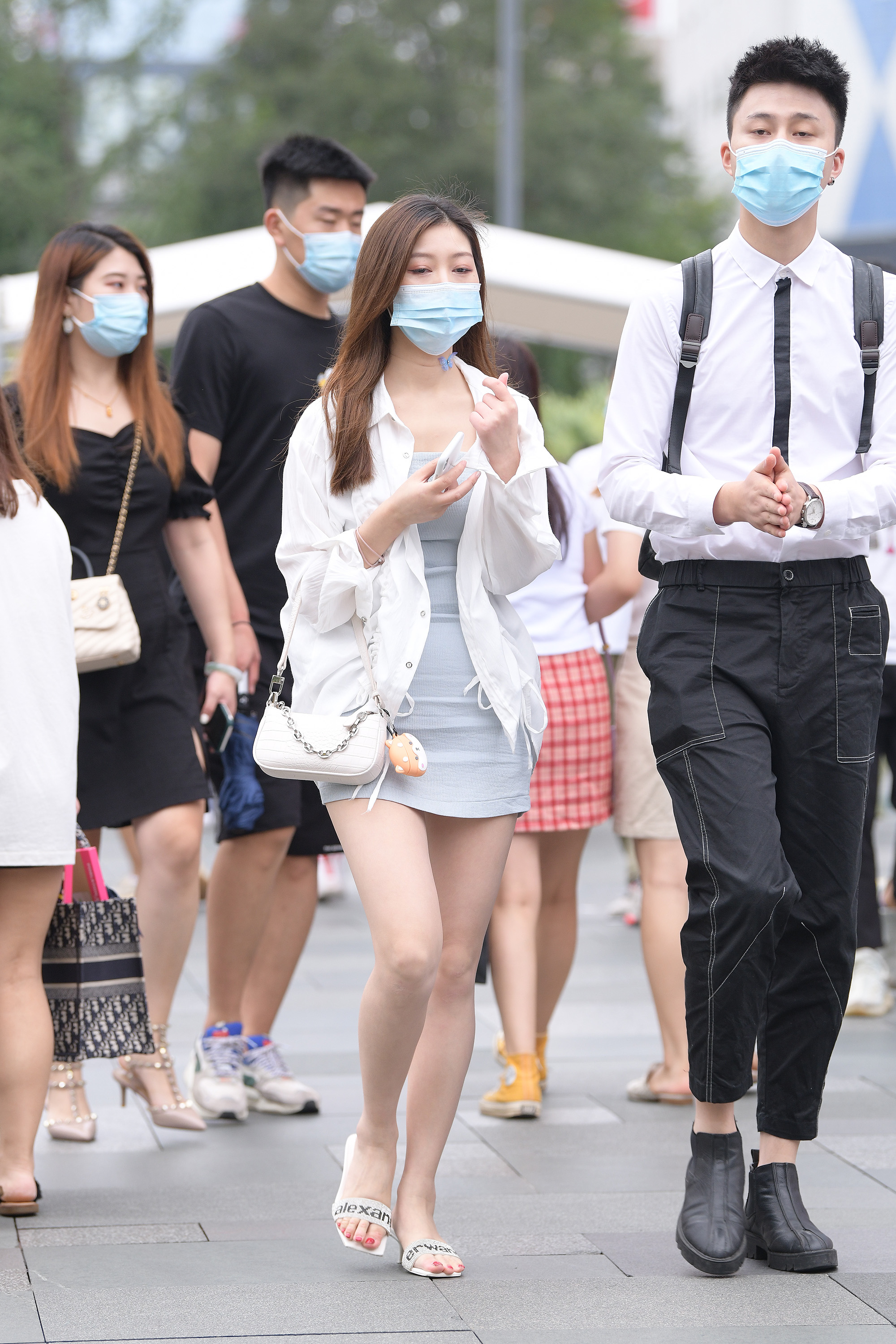  魔镜街拍,裙装,熟女,街拍,写真套图,Bobosocks袜啵啵