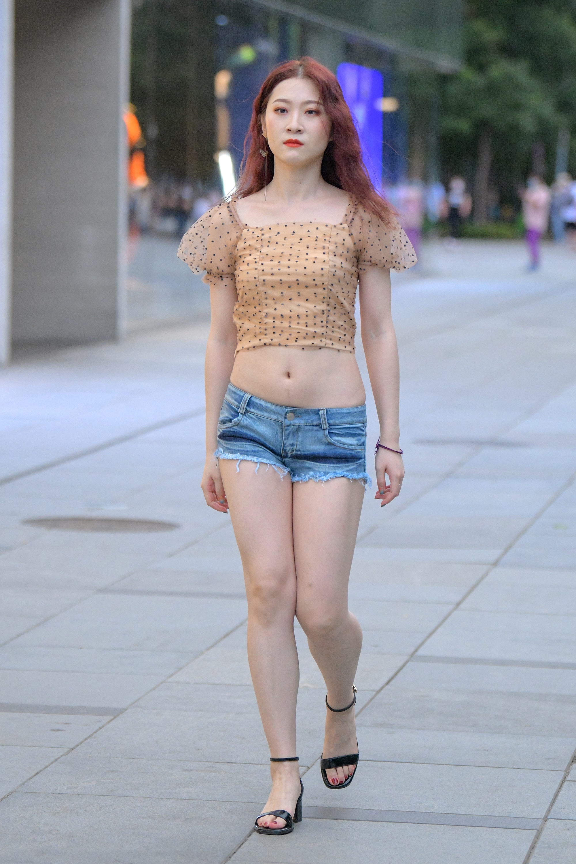  魔镜街拍,热裤,熟女,街拍,写真套图,花铃