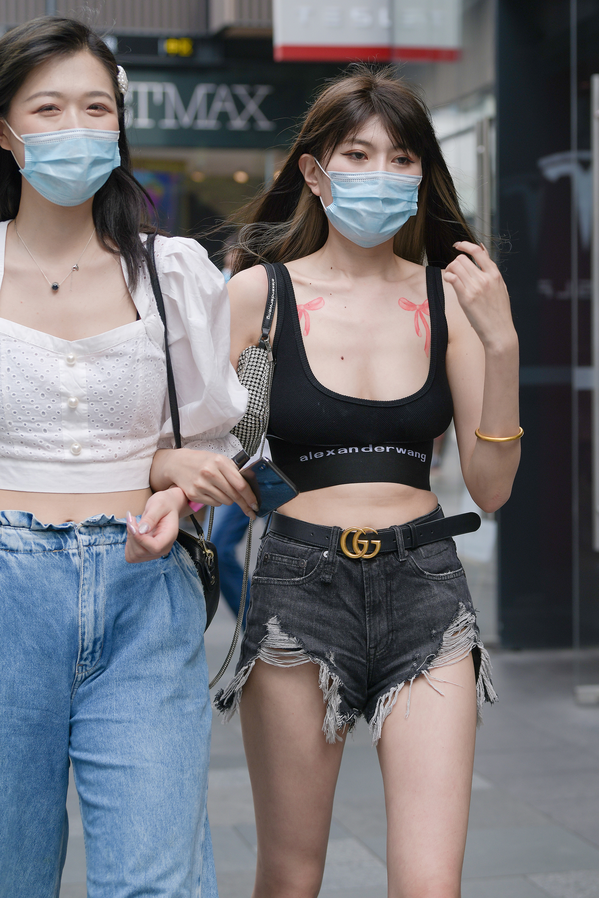  魔镜街拍,热裤,美女,街拍,写真套图,甜予摄影