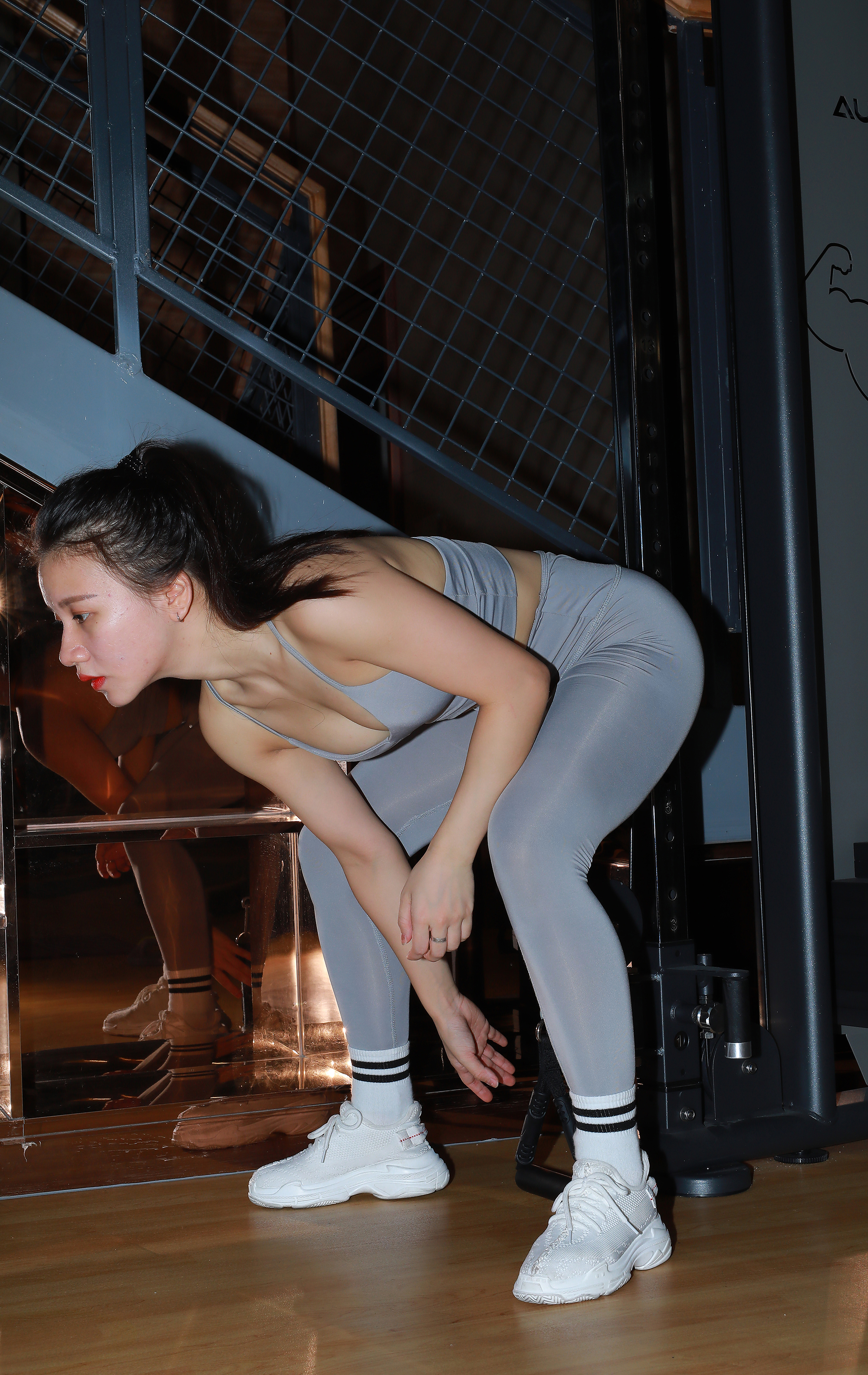 小萌 街拍鸭,魔镜街拍,街拍第一站,美臀,紧身裤,人妻,街拍,写真套图,这个泡泡就是逊啦