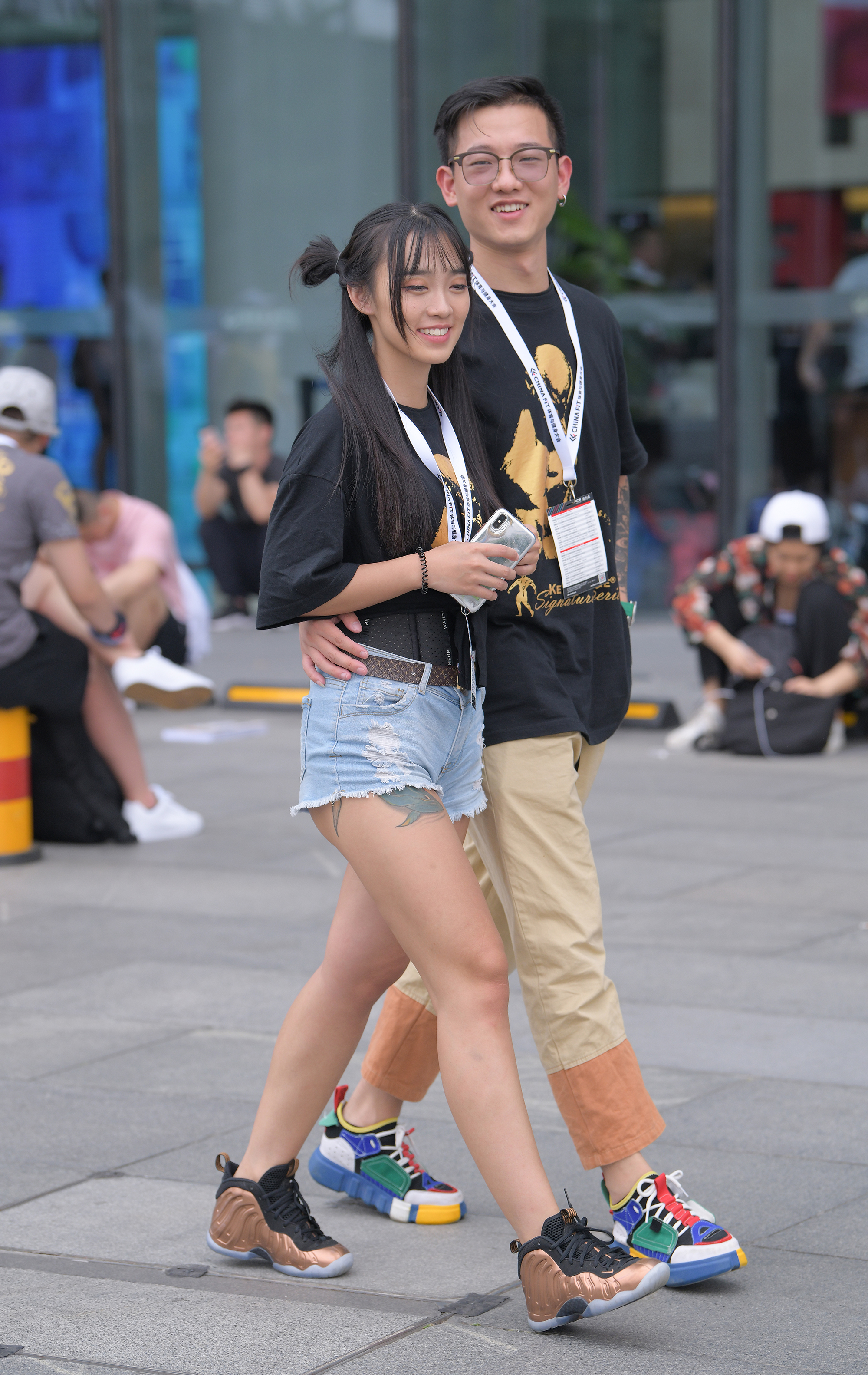  魔镜街拍,热裤,人妻,街拍,写真套图,YITUYU艺图语