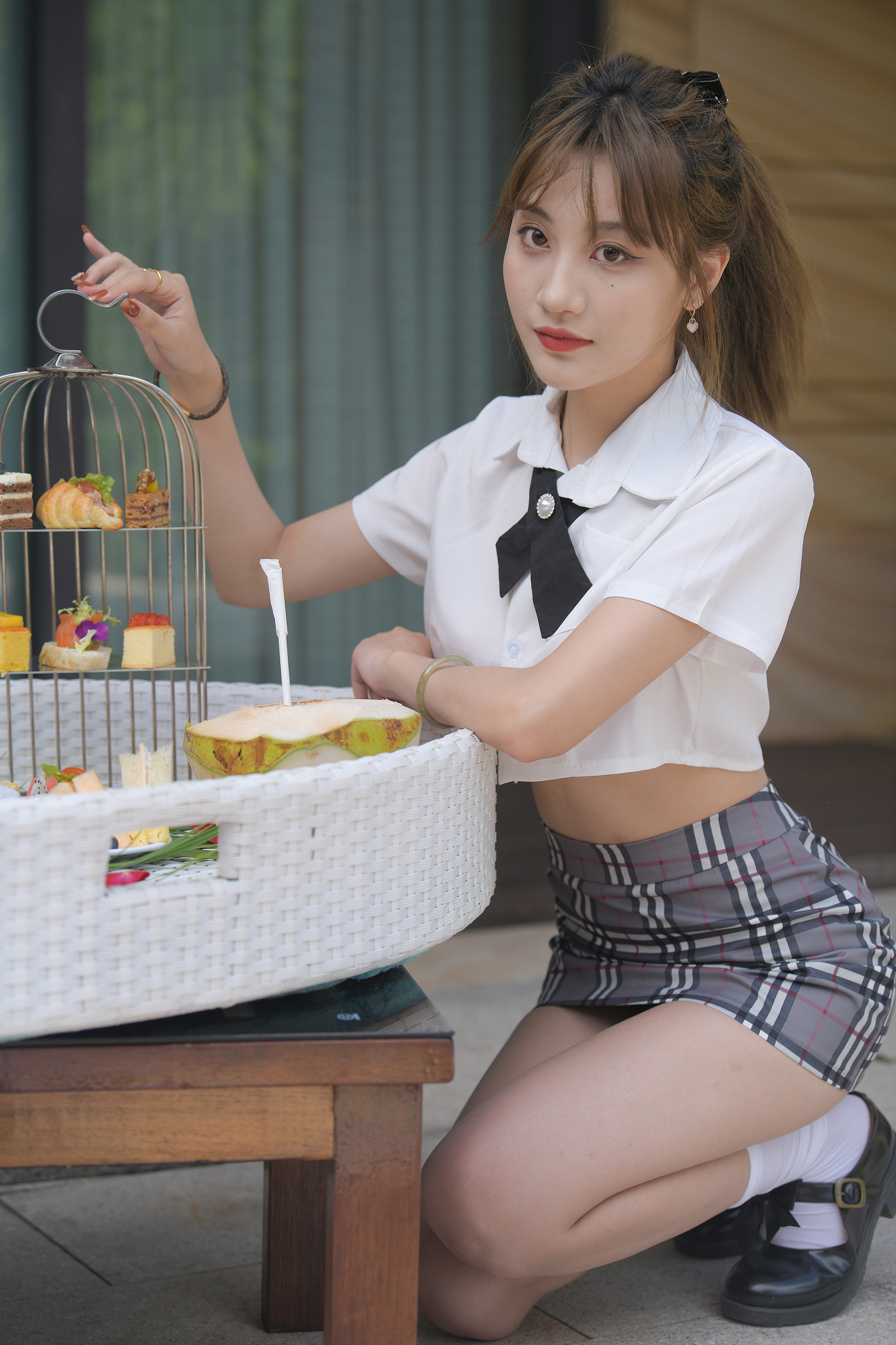 原原 街拍鸭,魔镜街拍,裙装,人妻,街拍,写真套图,Bobosocks袜啵啵