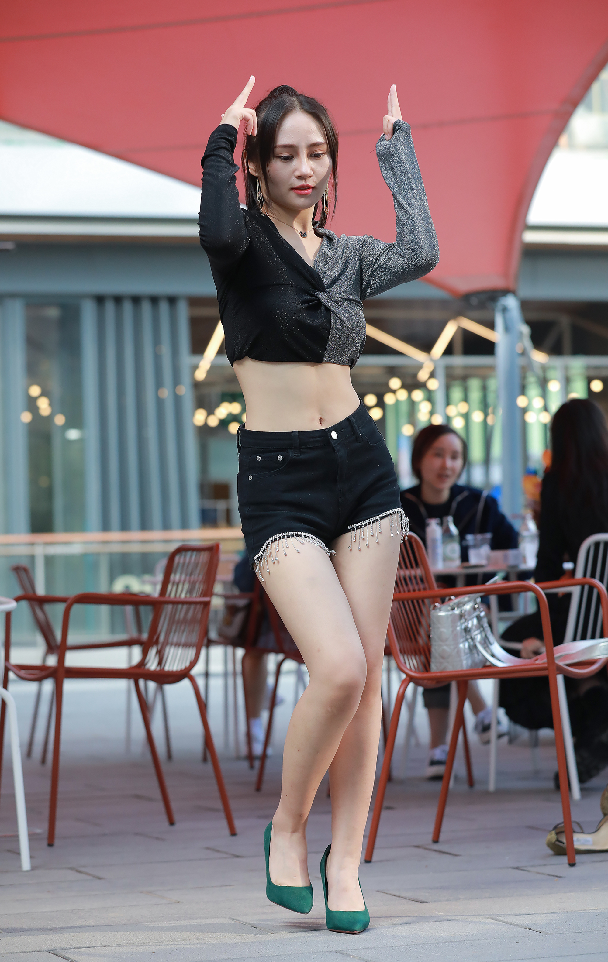  魔镜街拍,热裤,少妇,街拍,写真套图,IESS异思趣向