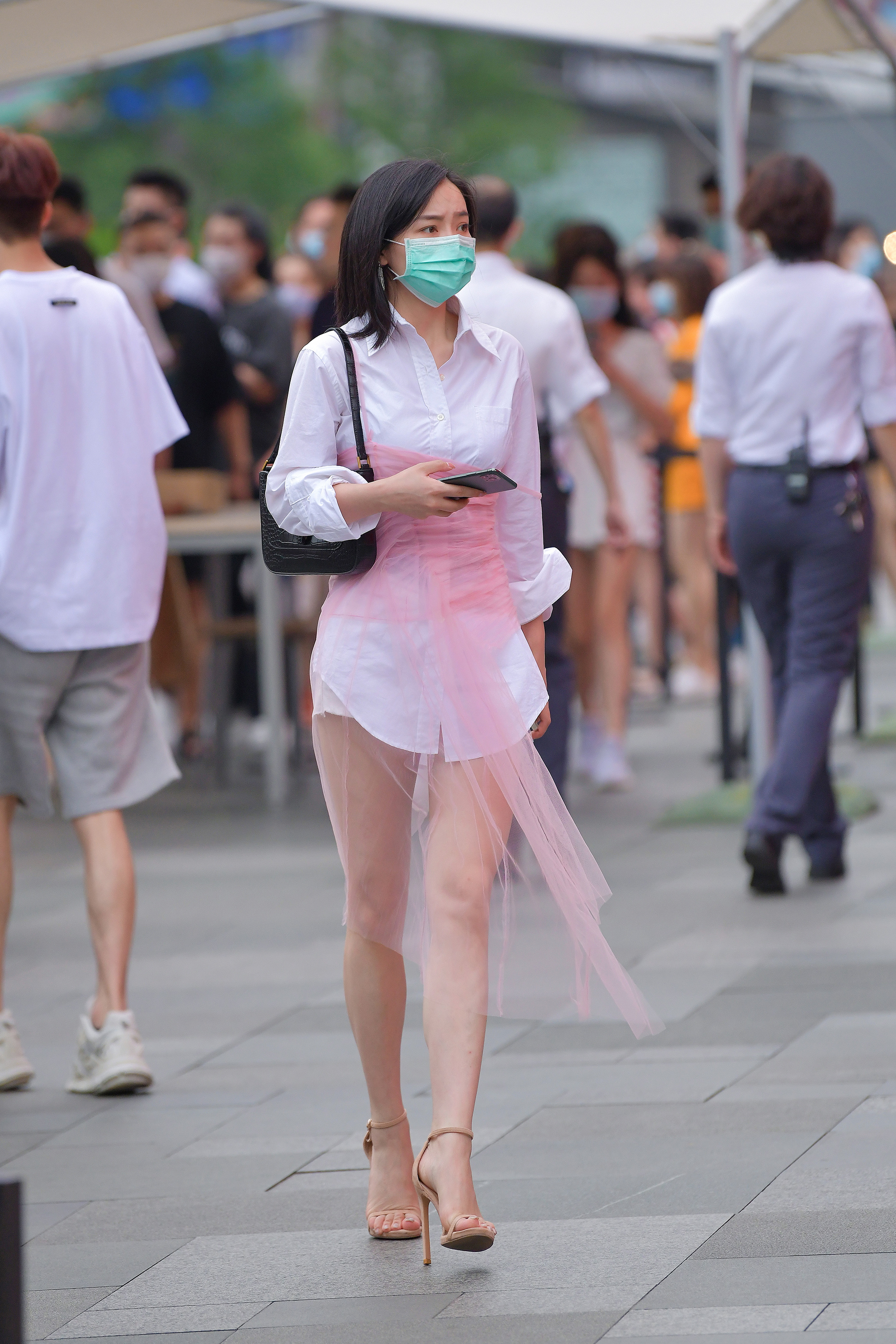  魔镜街拍,,少妇,街拍,写真套图,踏青公园系列