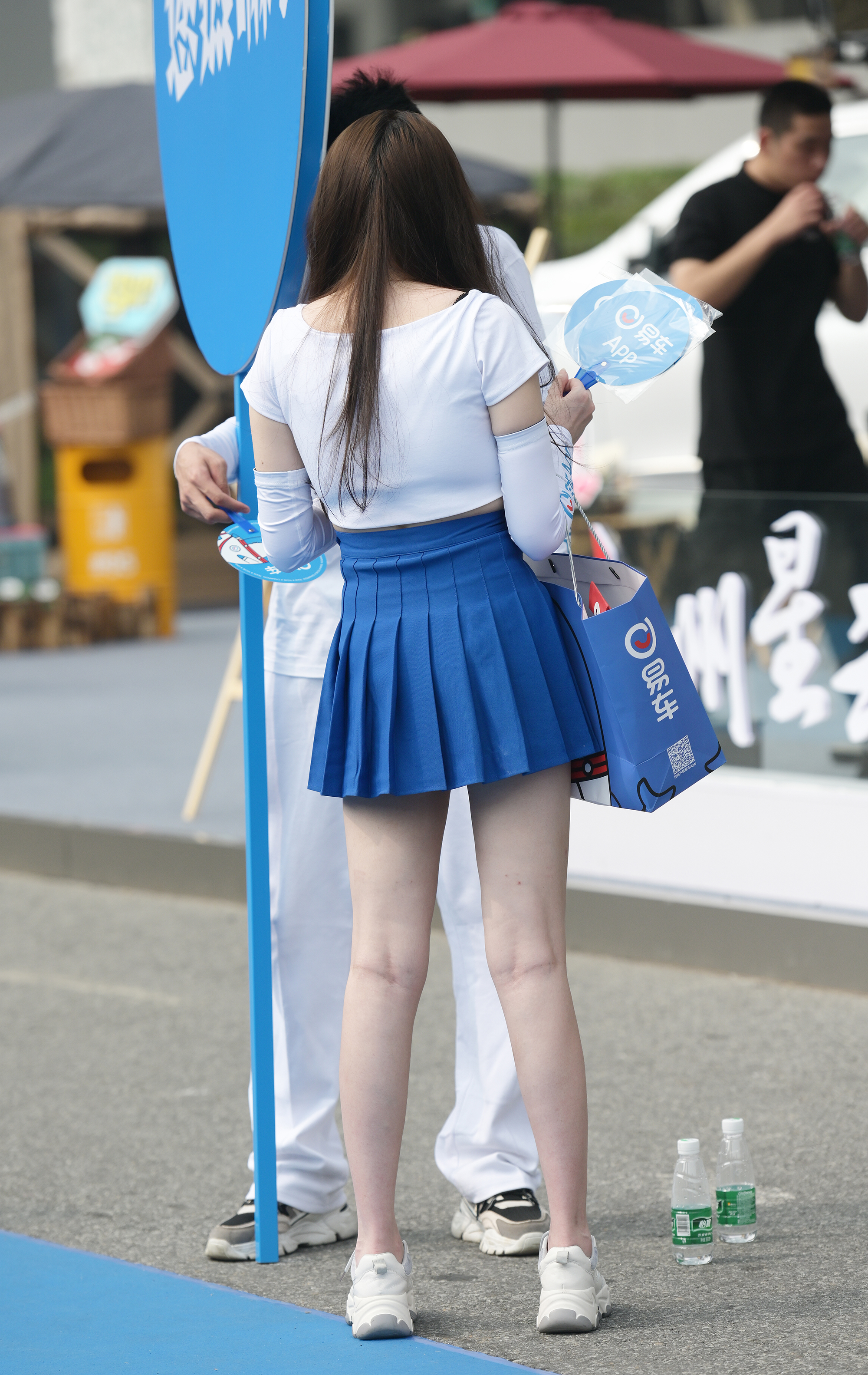  魔镜街拍,裙装,美女,街拍,写真套图,桃良阿宅