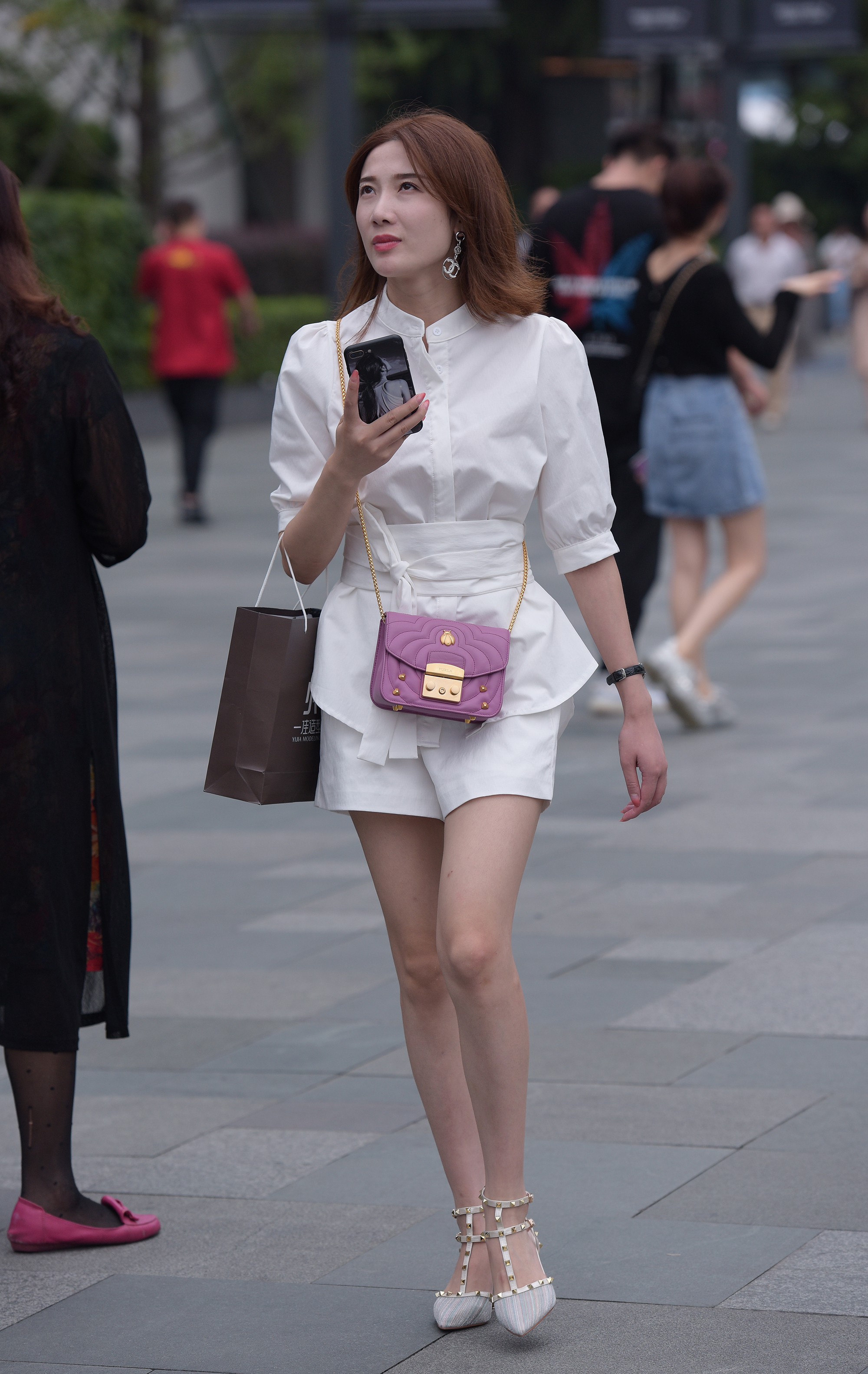  魔镜街拍,,熟女,街拍,写真套图,阿包也是兔娘