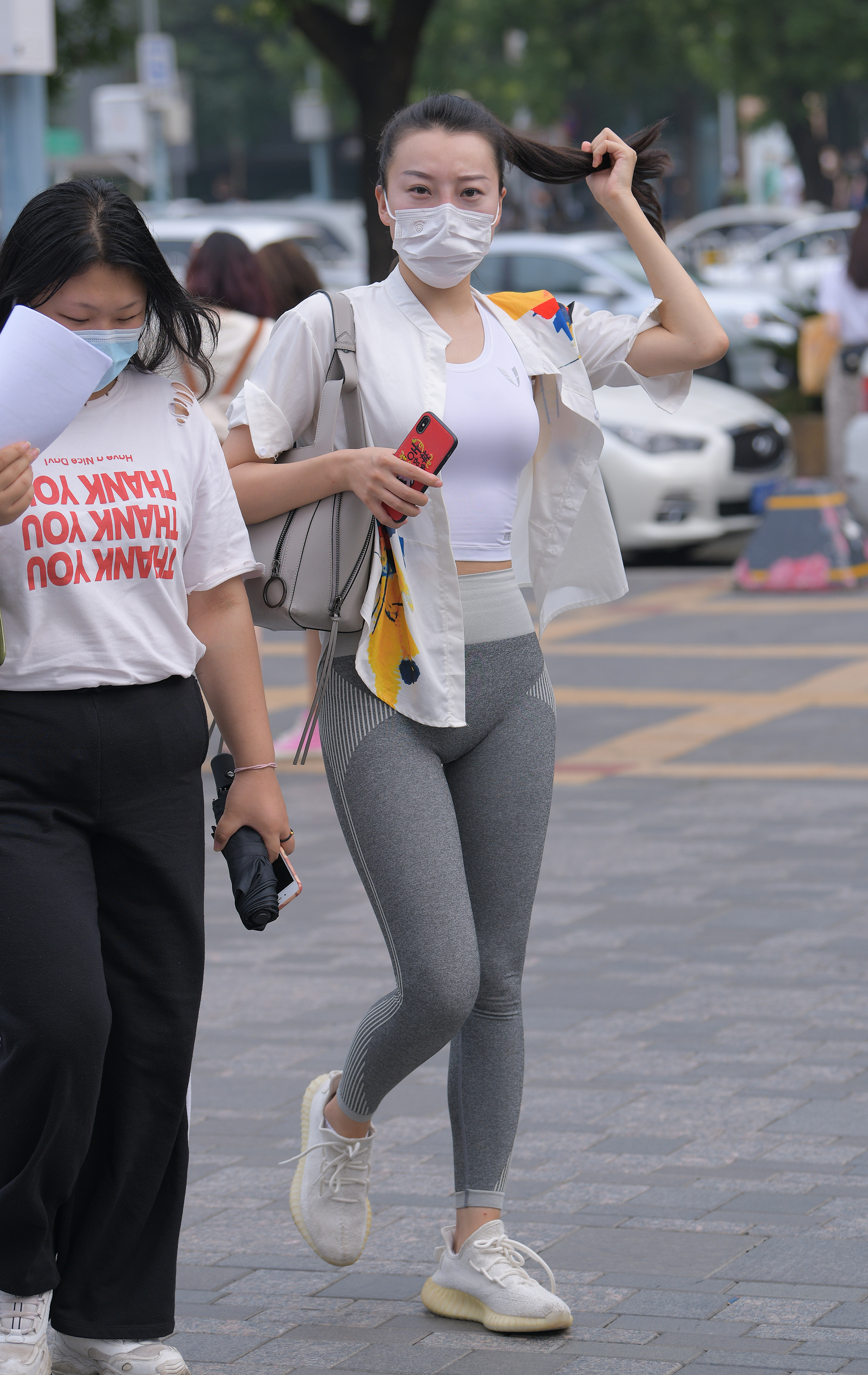  魔镜街拍,紧身裤,美女,街拍,写真套图,FEILIN嗲囡囡