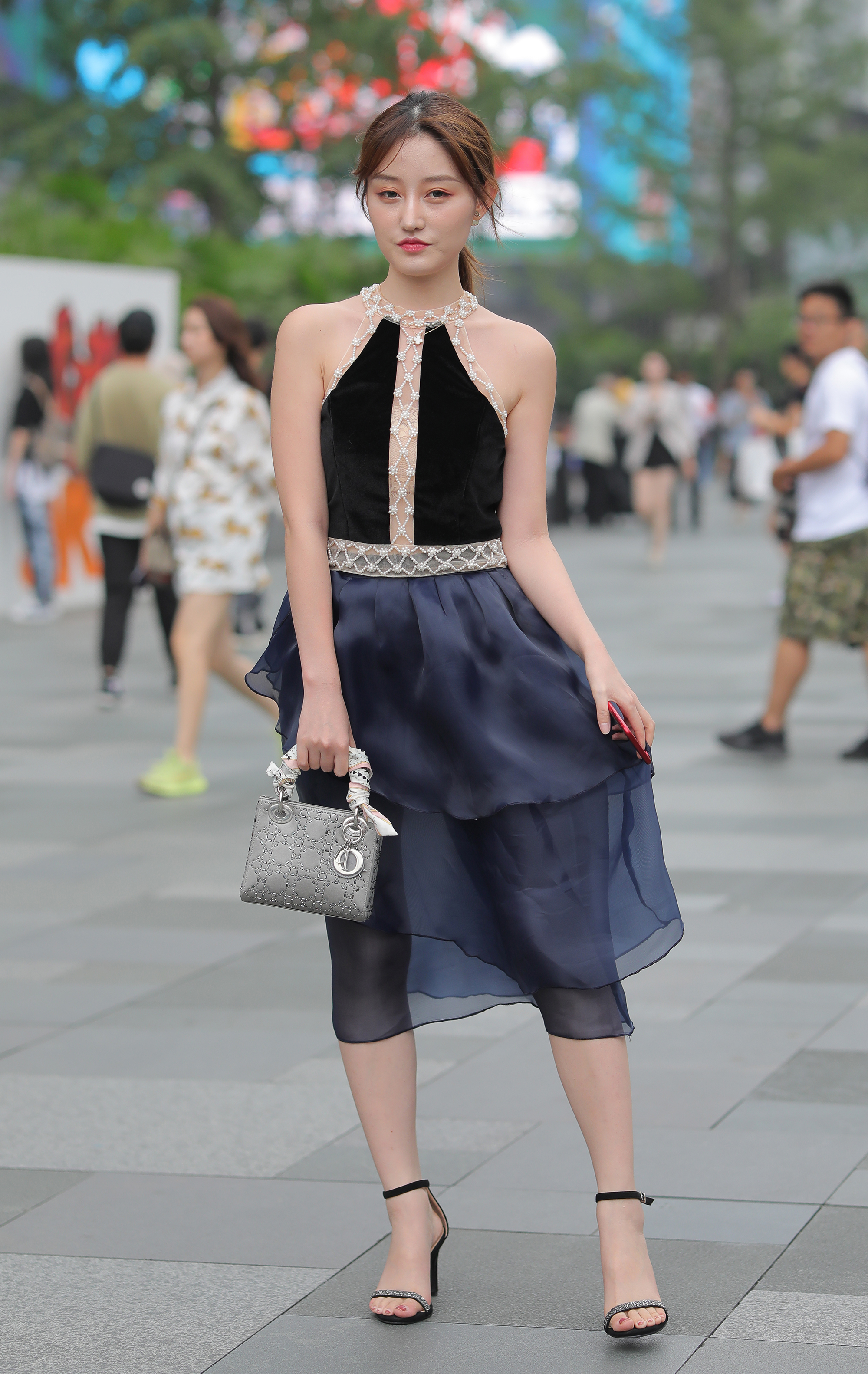  魔镜街拍,裙装,熟女,街拍,写真套图,ROSI写真