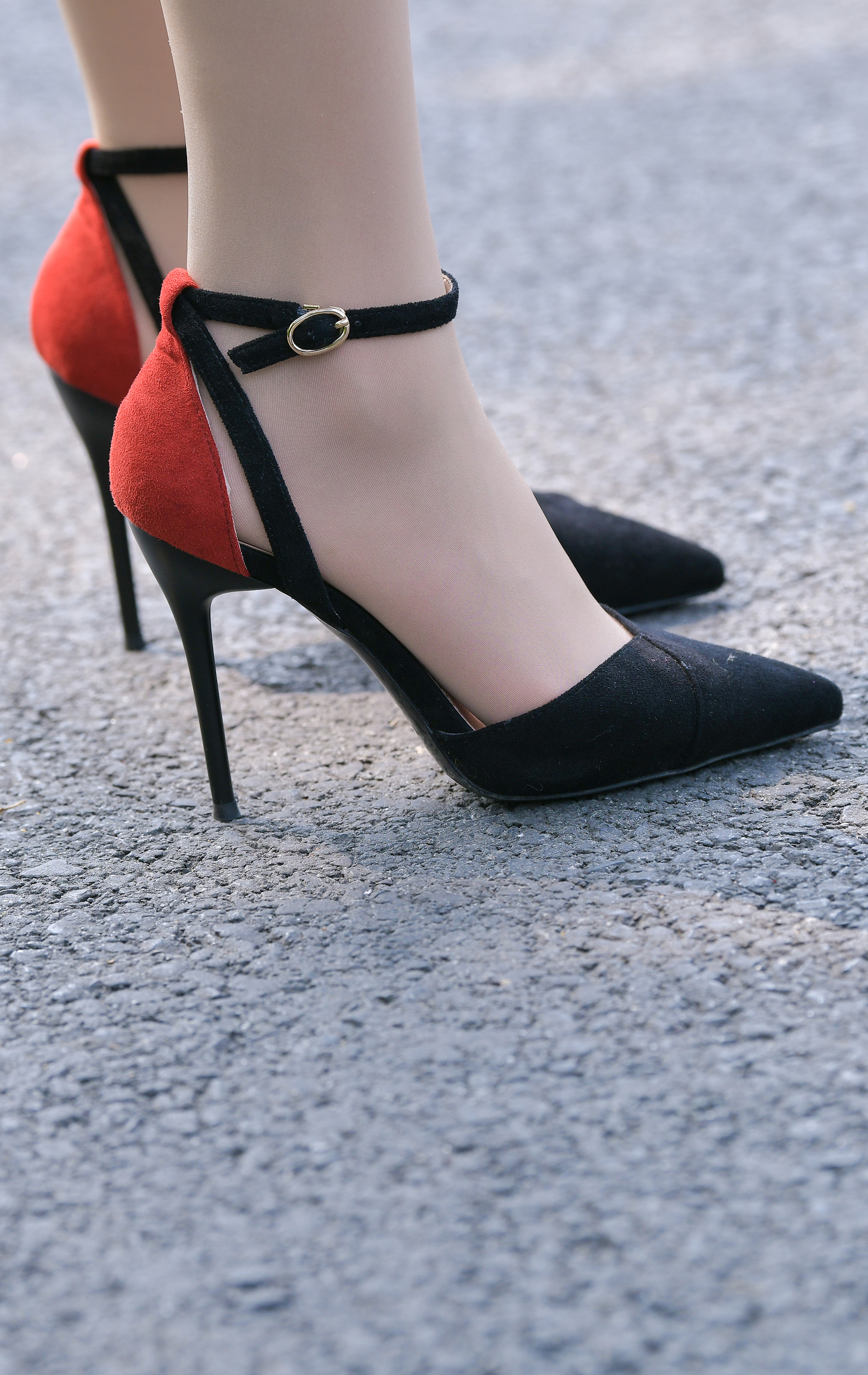  魔镜街拍,裙装,少妇,街拍,写真套图,赤足者