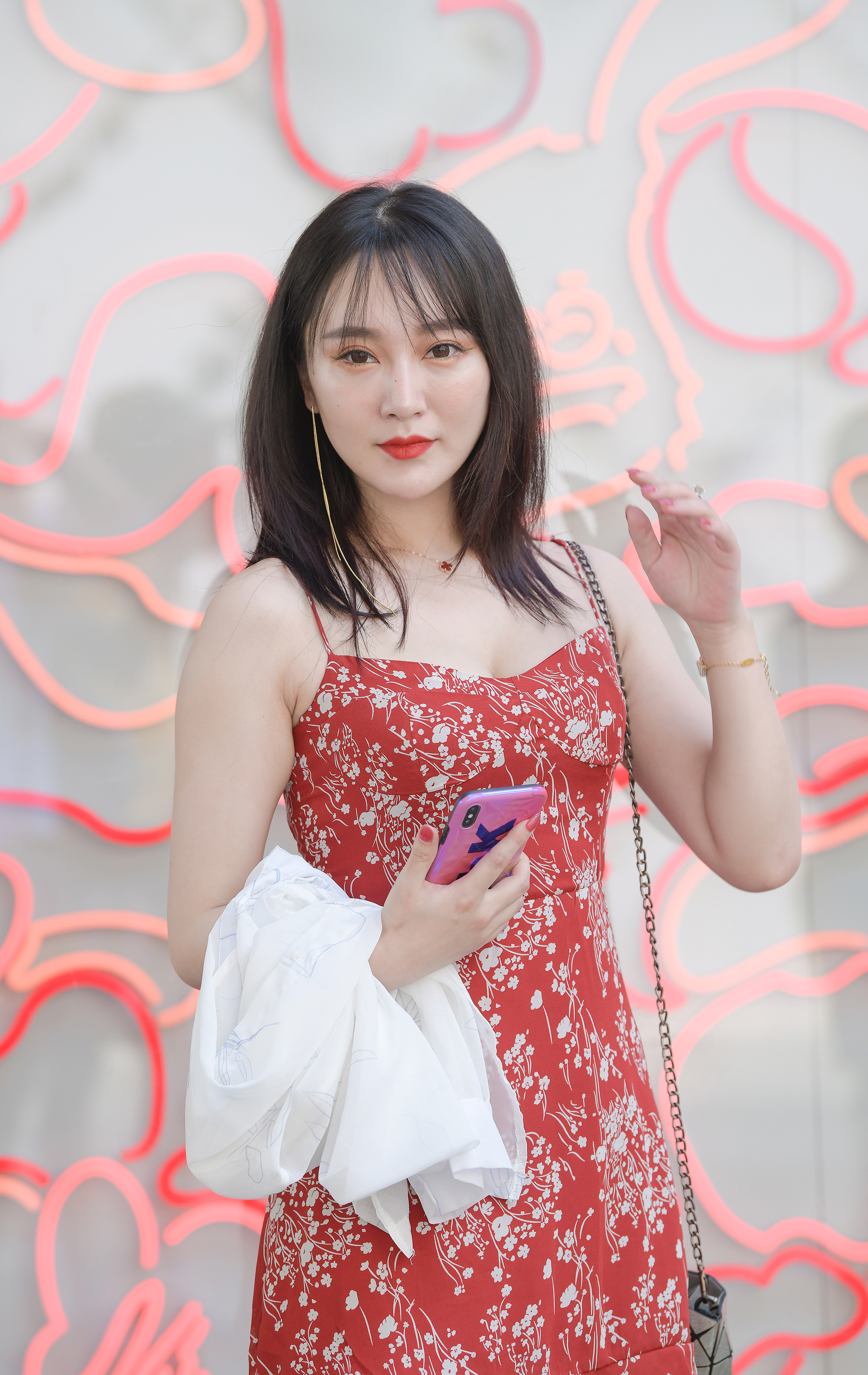  魔镜街拍,裙装,人妻,街拍,写真套图,Imzsock