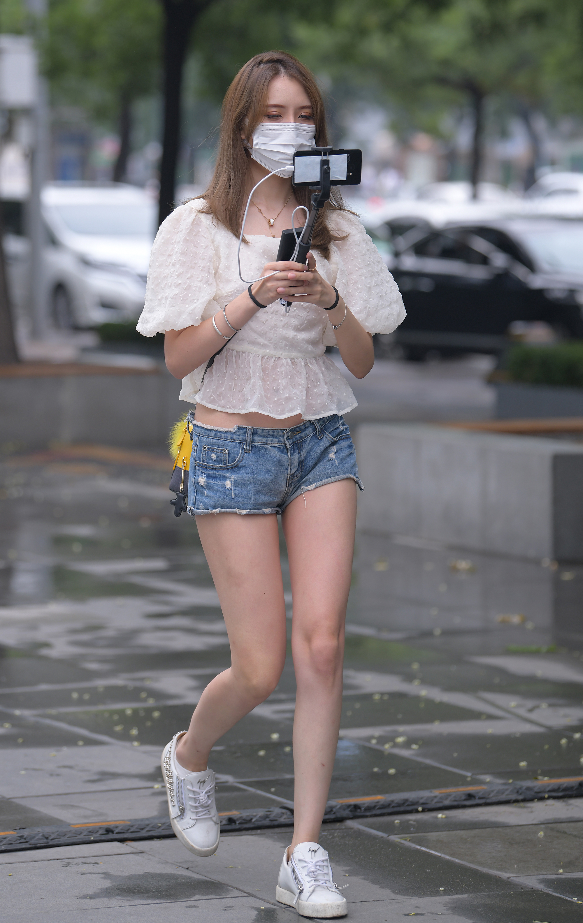  魔镜街拍,热裤,人妻,街拍,写真套图,Fannie芬妮