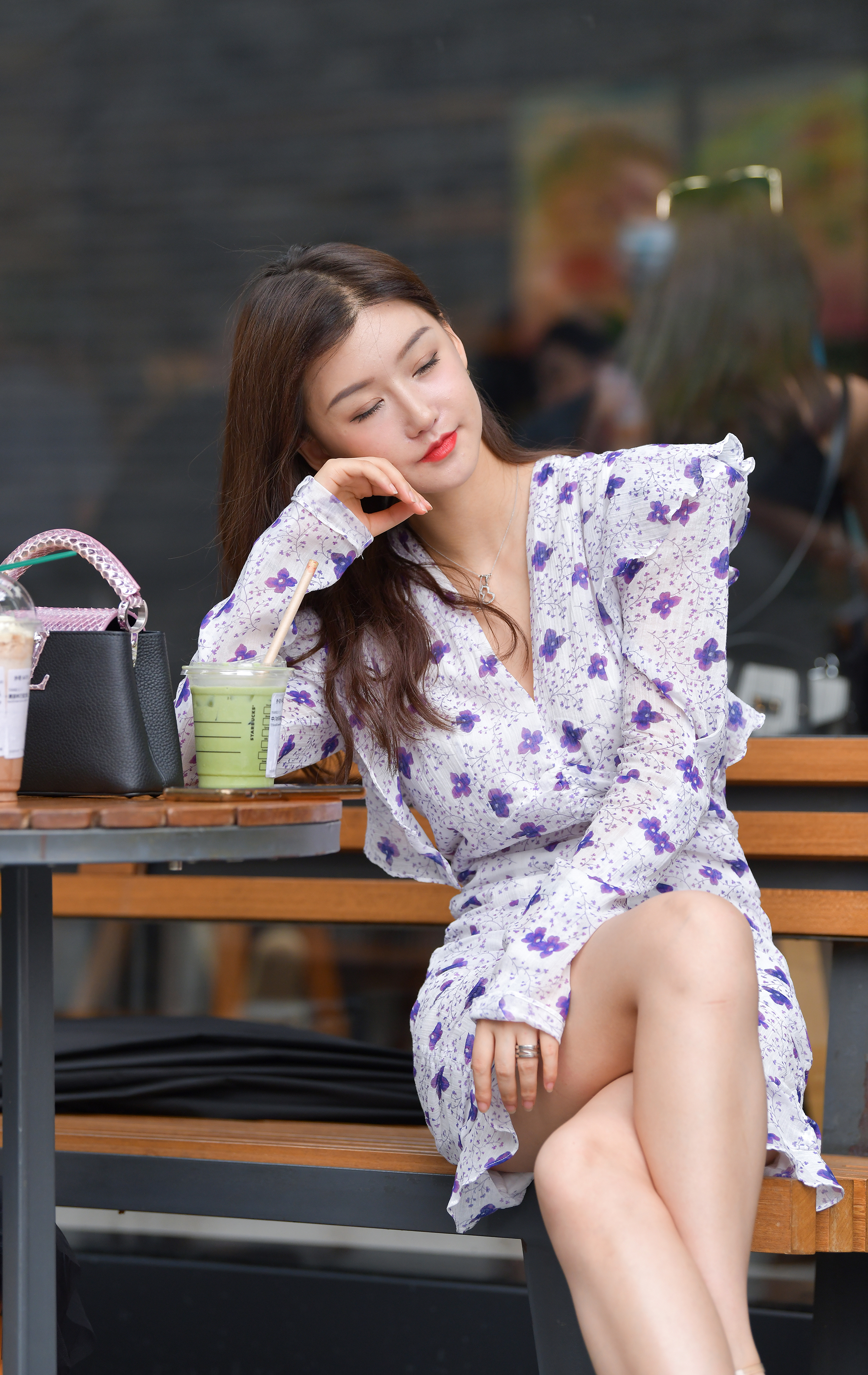  魔镜街拍,裙装,熟女,街拍,写真套图,XIAOYU语画界