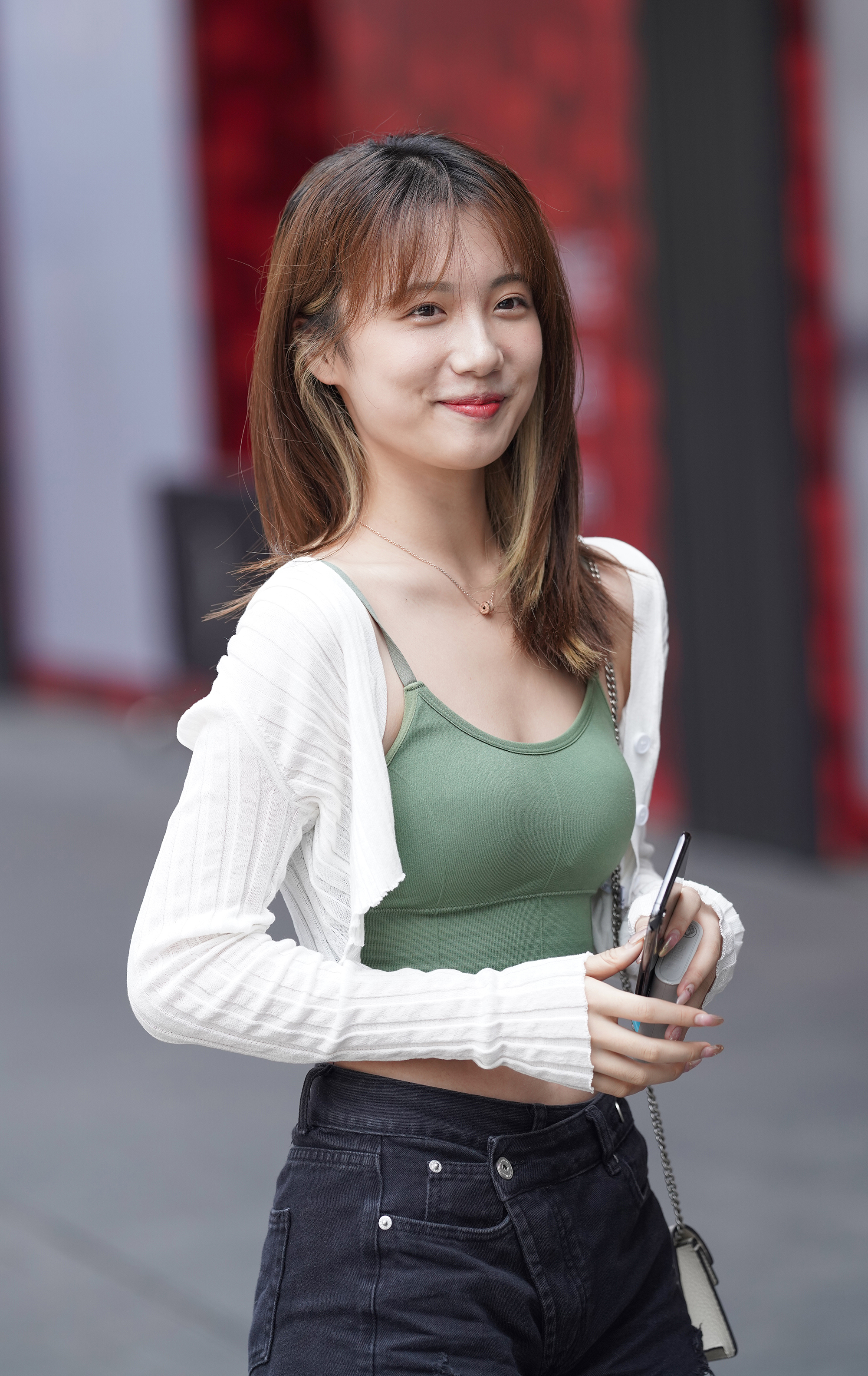  魔镜街拍,热裤,美女,街拍,写真套图,喵喵的喵吖