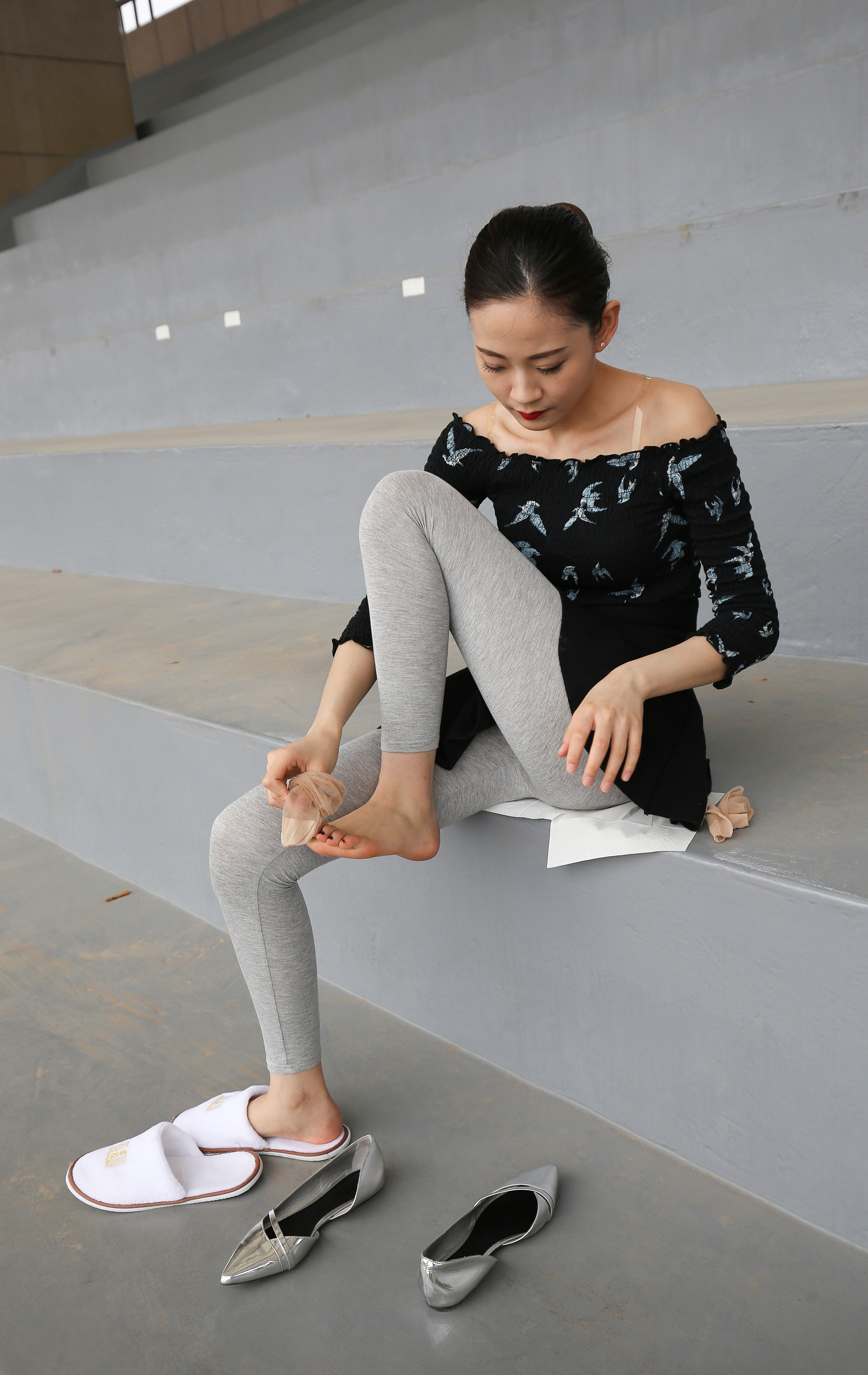  魔镜街拍,紧身裤,丝袜,美女,街拍,写真套图,MSLASS梦丝女神