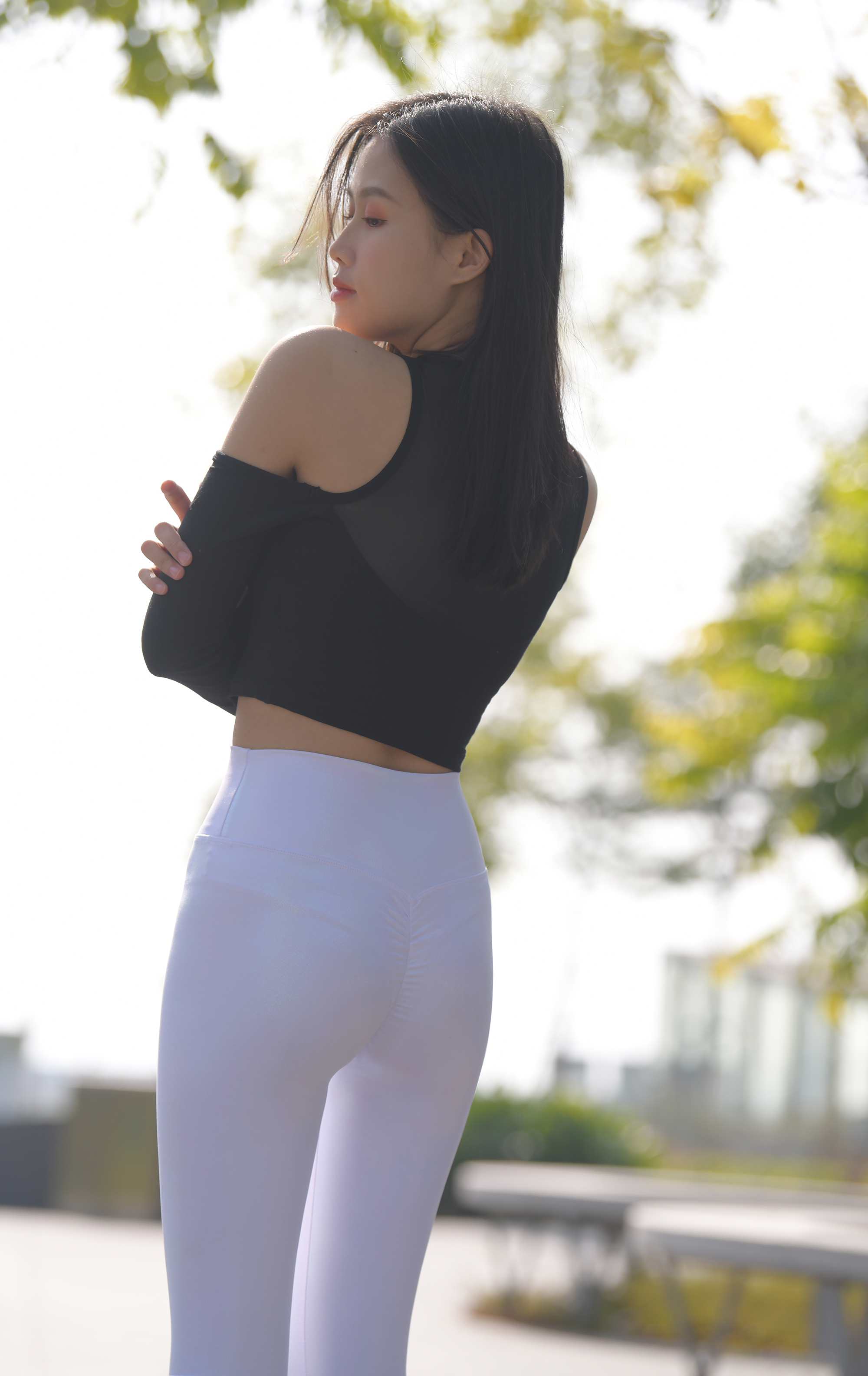  街拍鸭,魔镜街拍,紧身裤,美女,街拍,写真套图,陆卿卿kyokyo