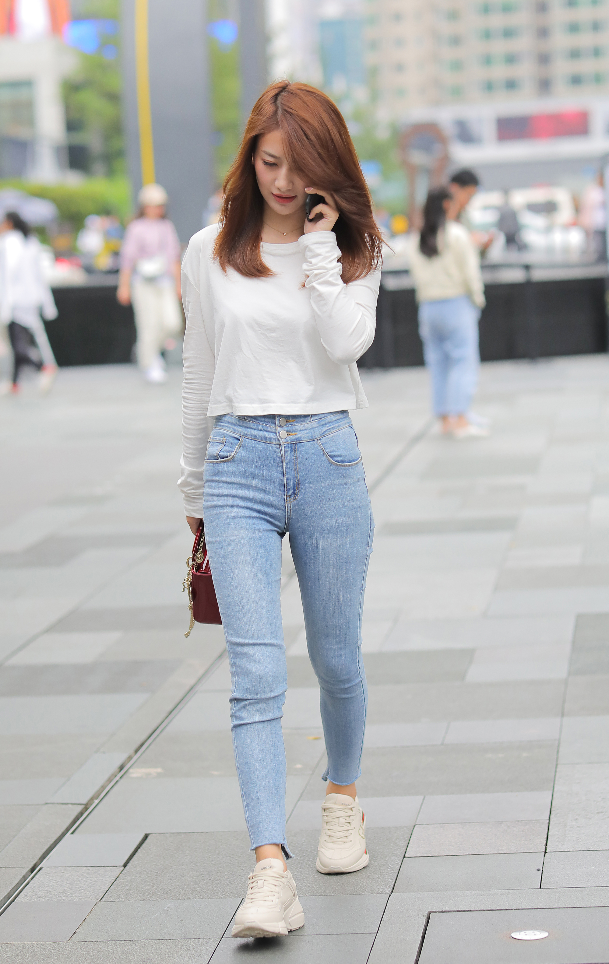  魔镜街拍,,熟女,街拍,写真套图,Sexy Asian Girls Feet