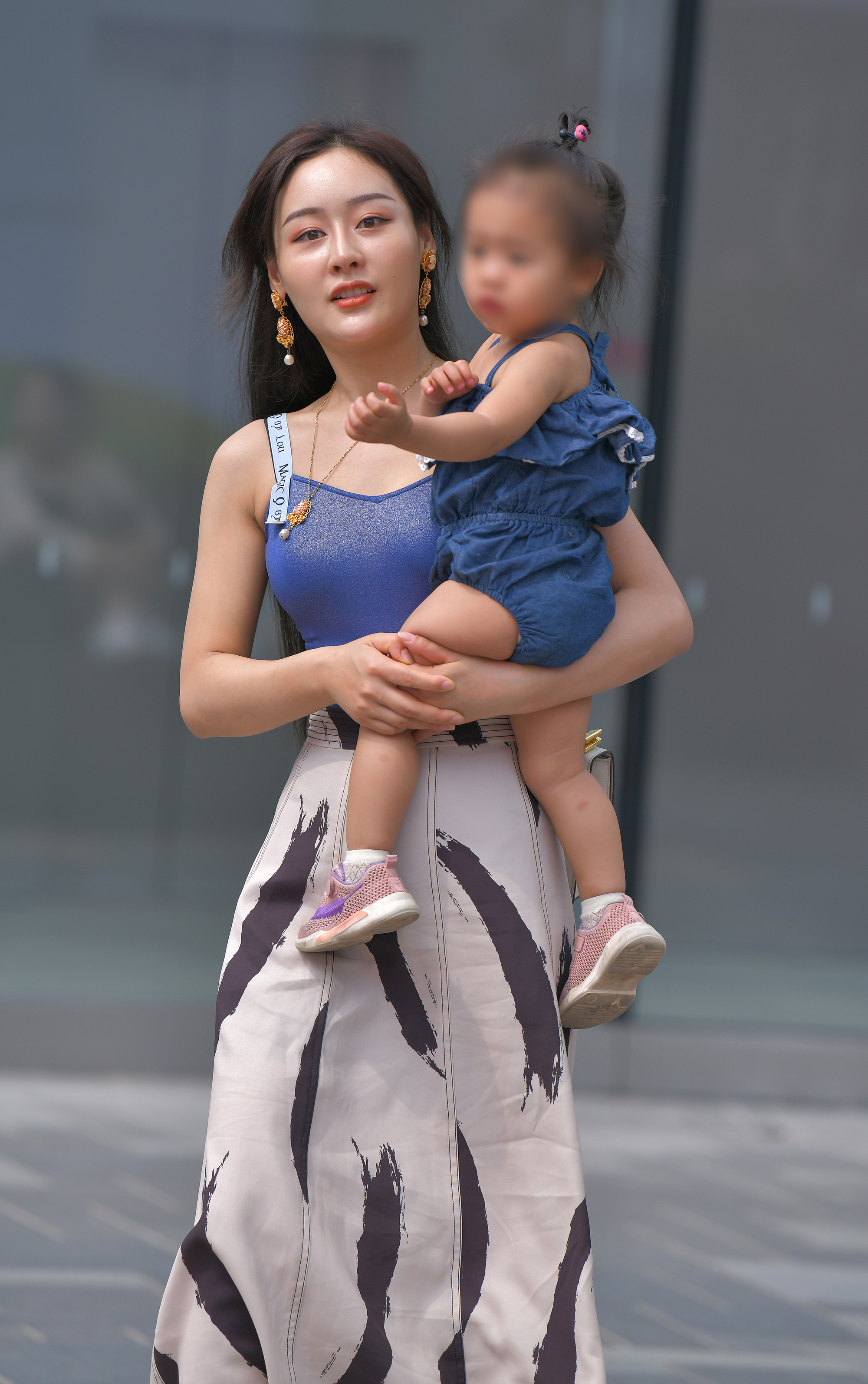  魔镜街拍,裙装,熟女,街拍,写真套图,SIEE丝意