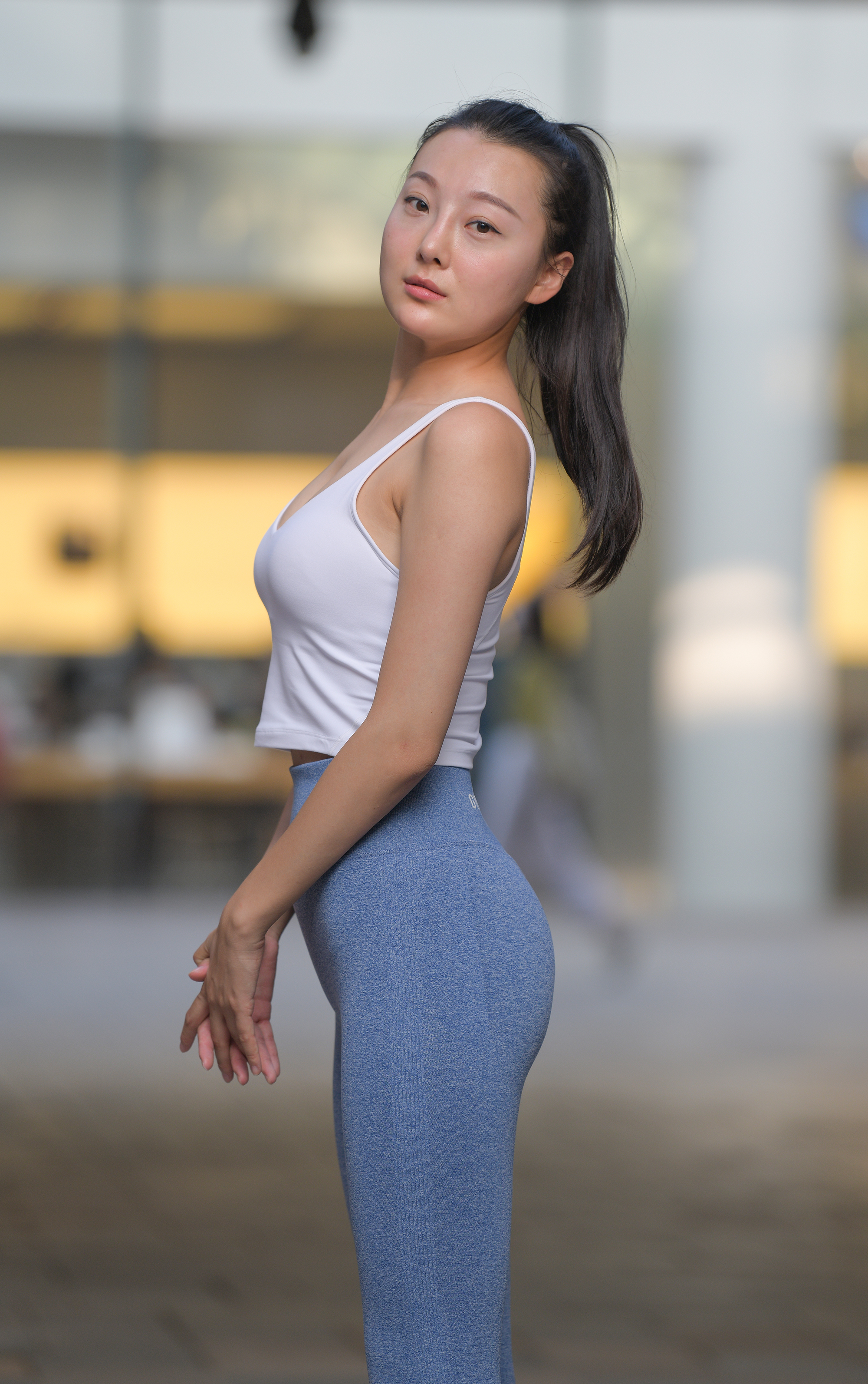  魔镜街拍,紧身裤,小姐姐,街拍,写真套图,HuaYang花漾show