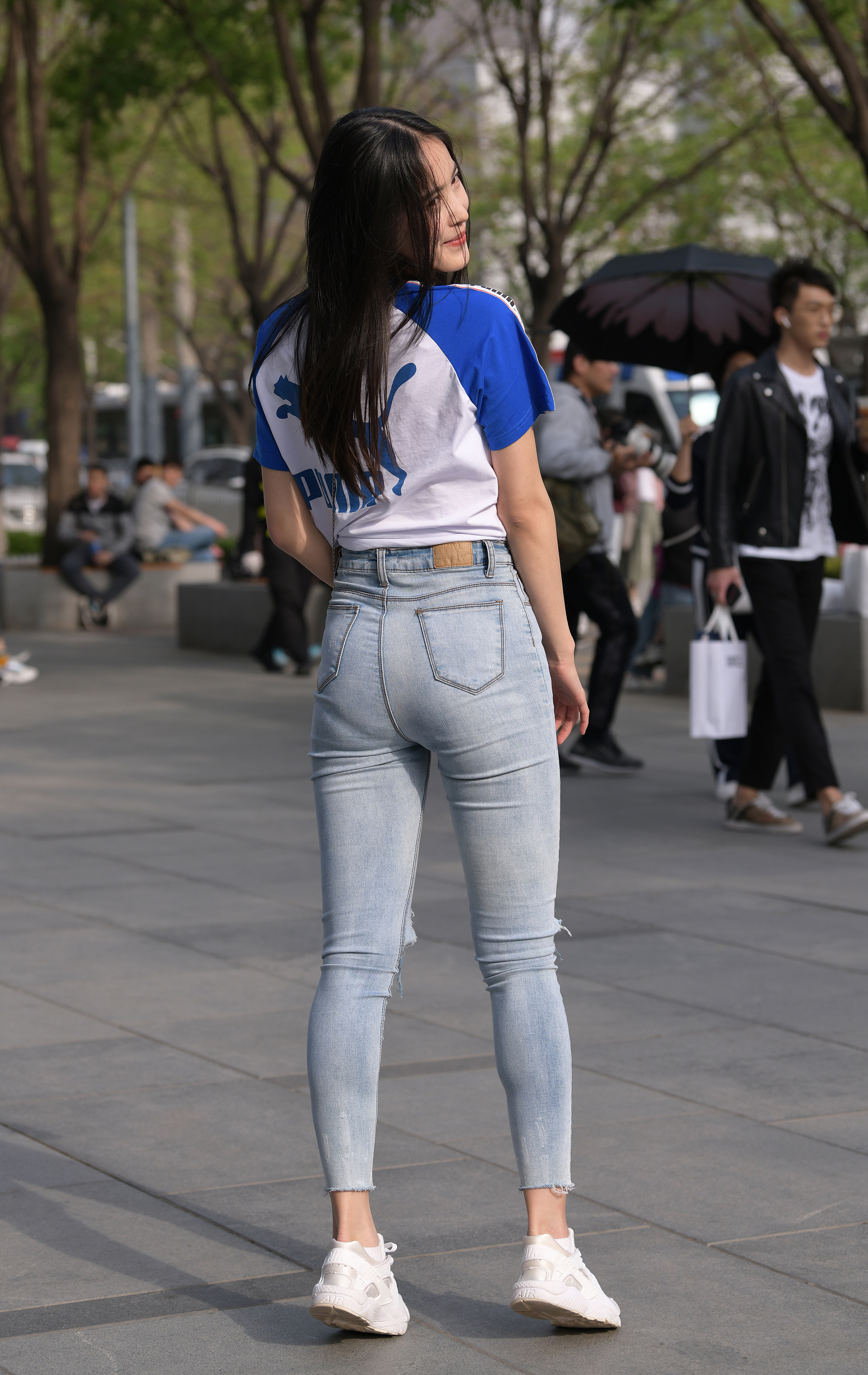  魔镜街拍,,少妇,街拍,写真套图,念雪ww