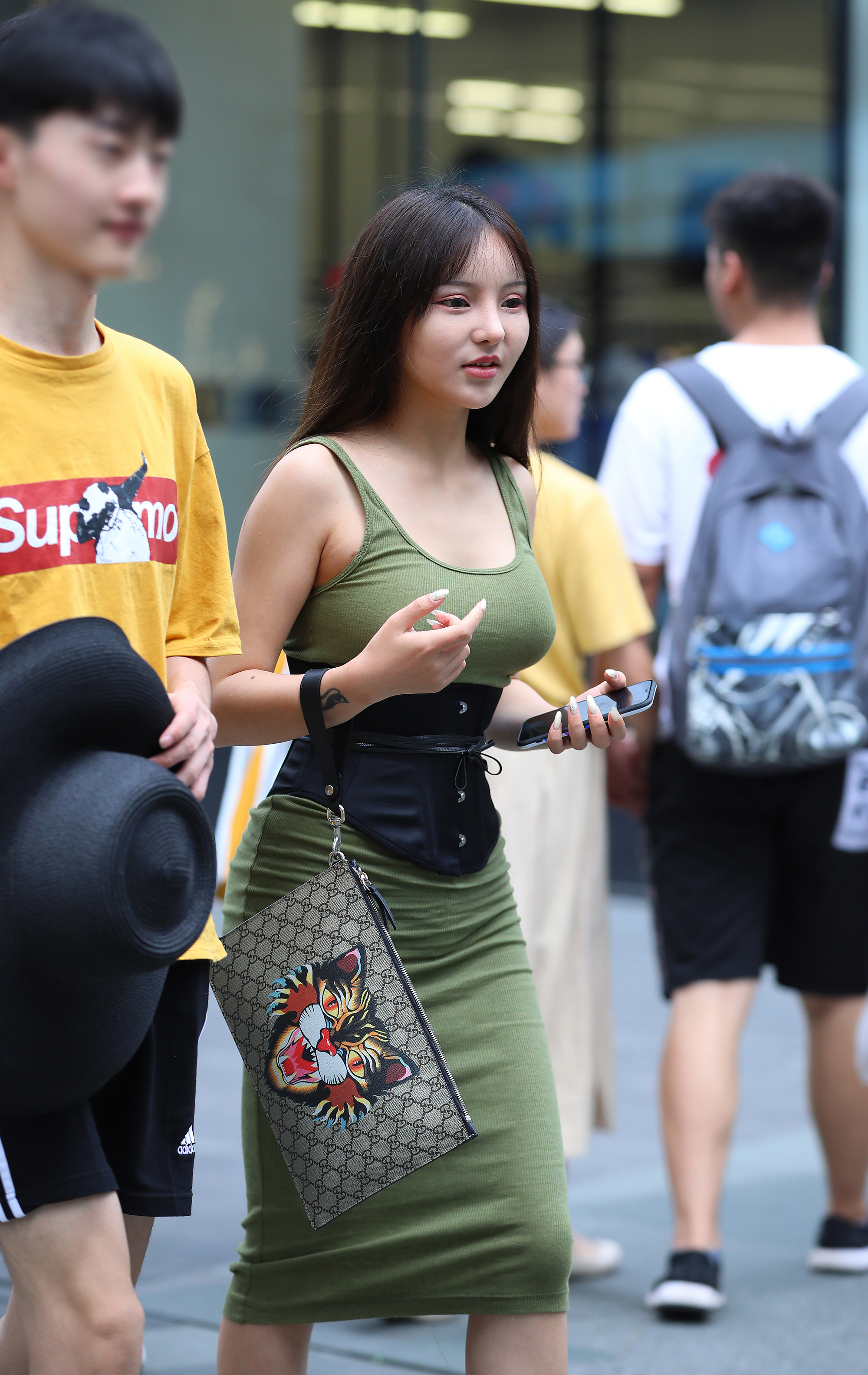  魔镜街拍,裙装,少妇,街拍,写真套图,MFStar模范学院