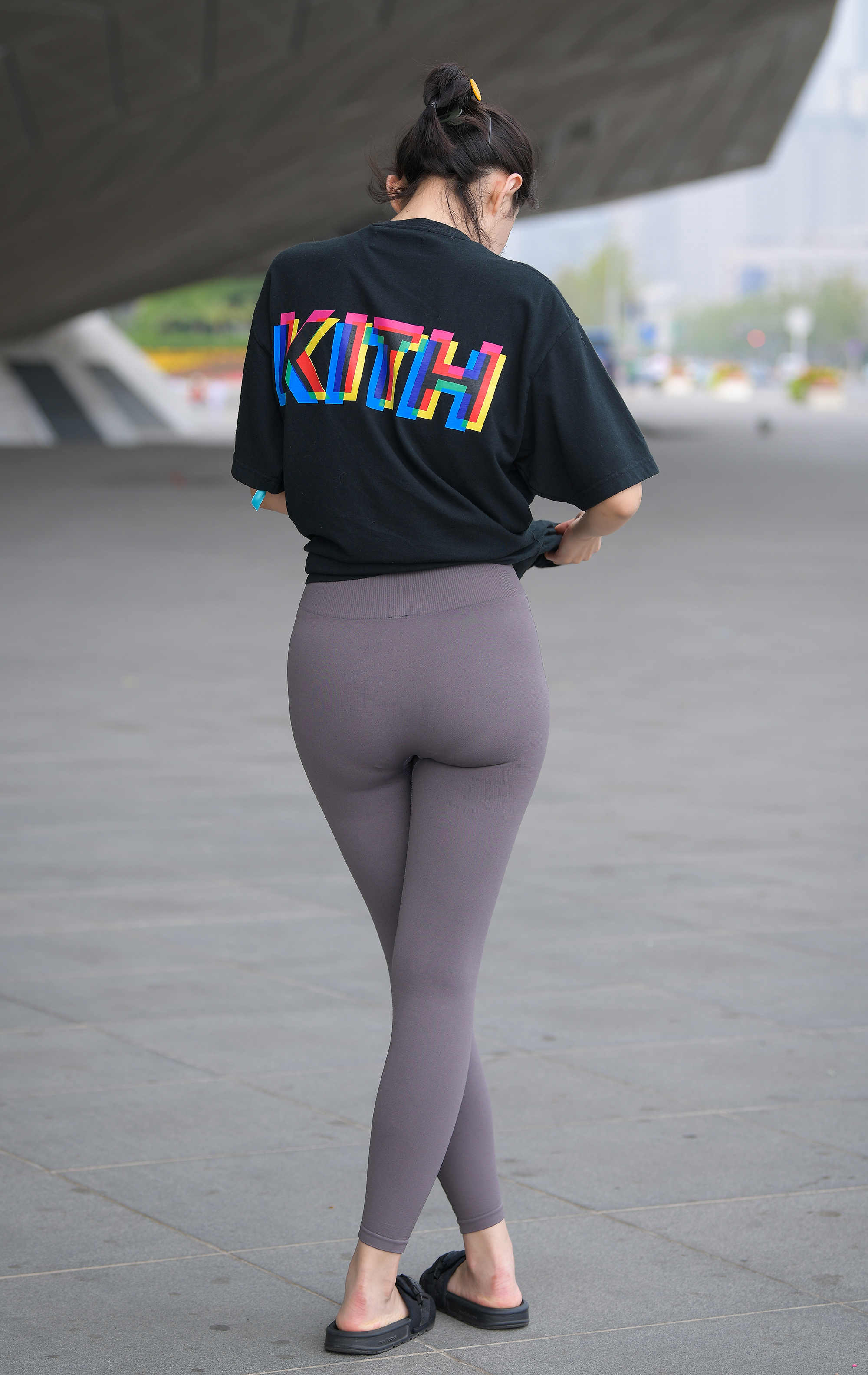  魔镜街拍,紧身裤,人妻,街拍,写真套图,Taste顽味生活