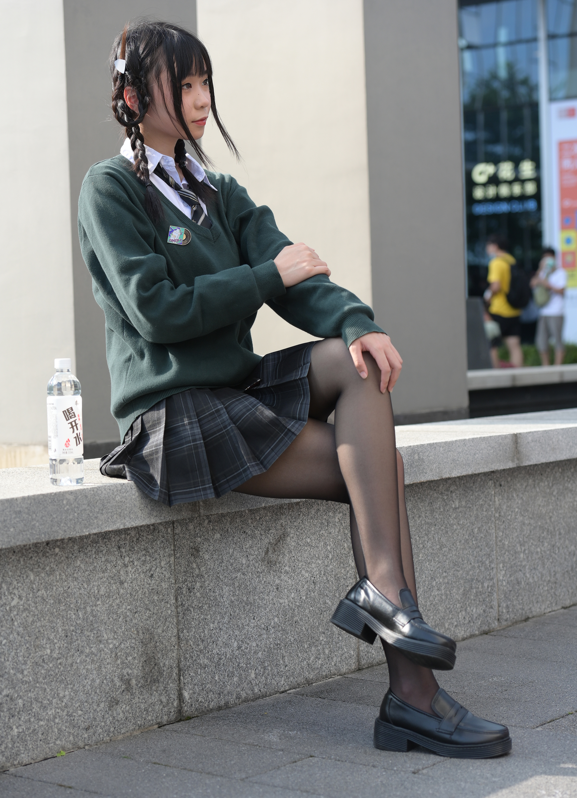  魔镜街拍,丝袜,裙装,熟女,街拍,写真套图,Girlt果团网