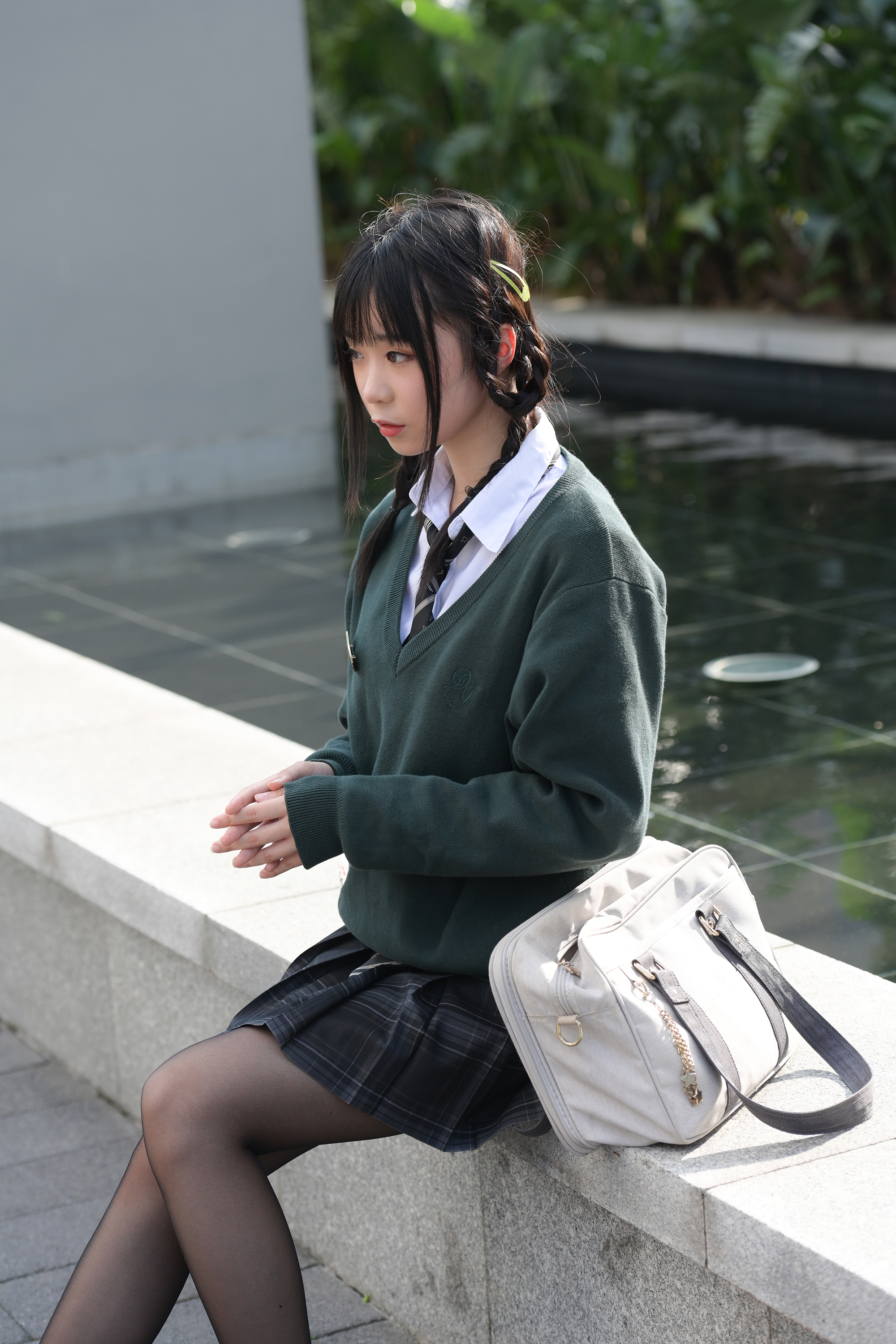  魔镜街拍,丝袜,裙装,人妻,街拍,写真套图,Youmi尤蜜