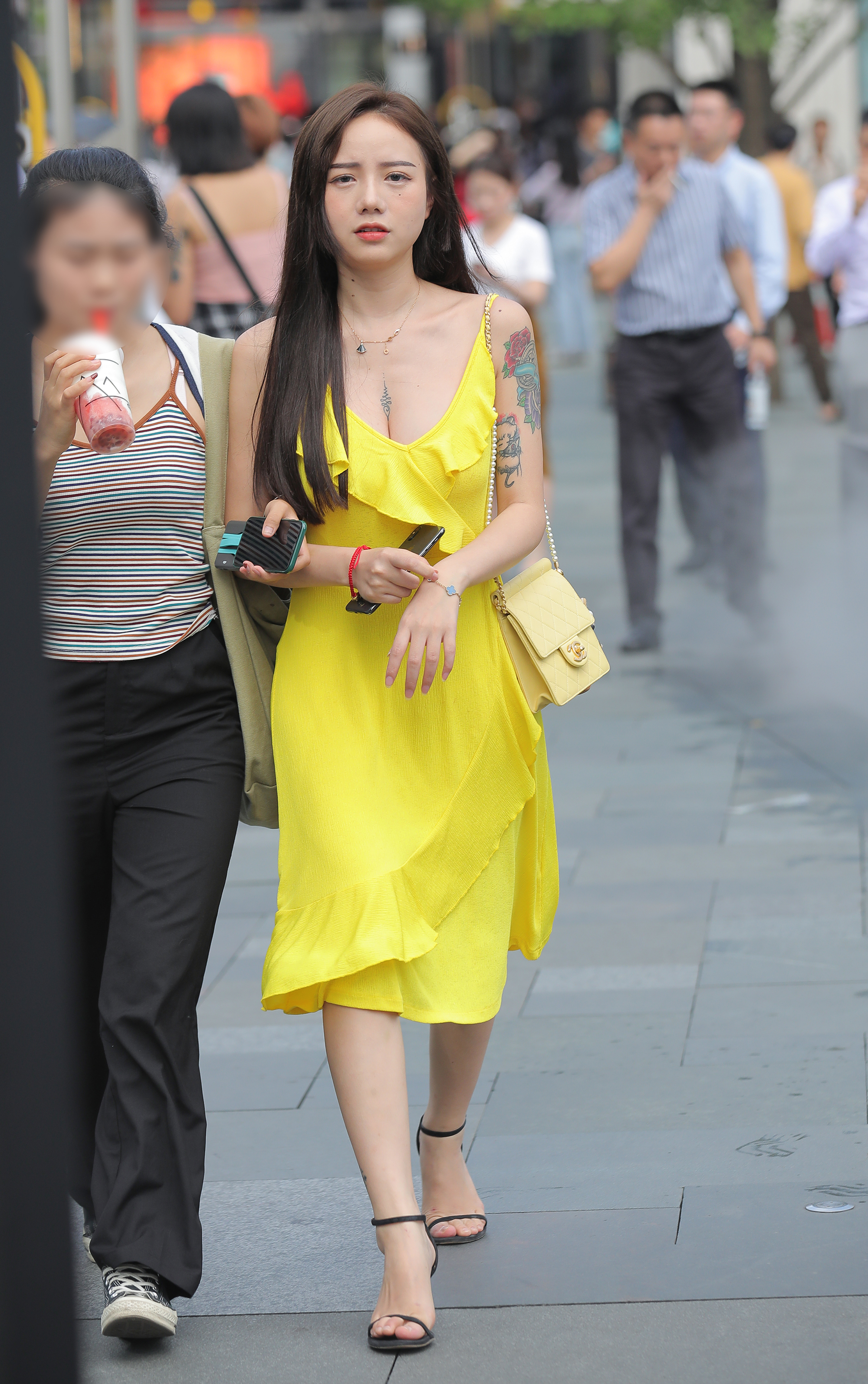  魔镜街拍,裙装,美女,街拍,写真套图,奈丝写真