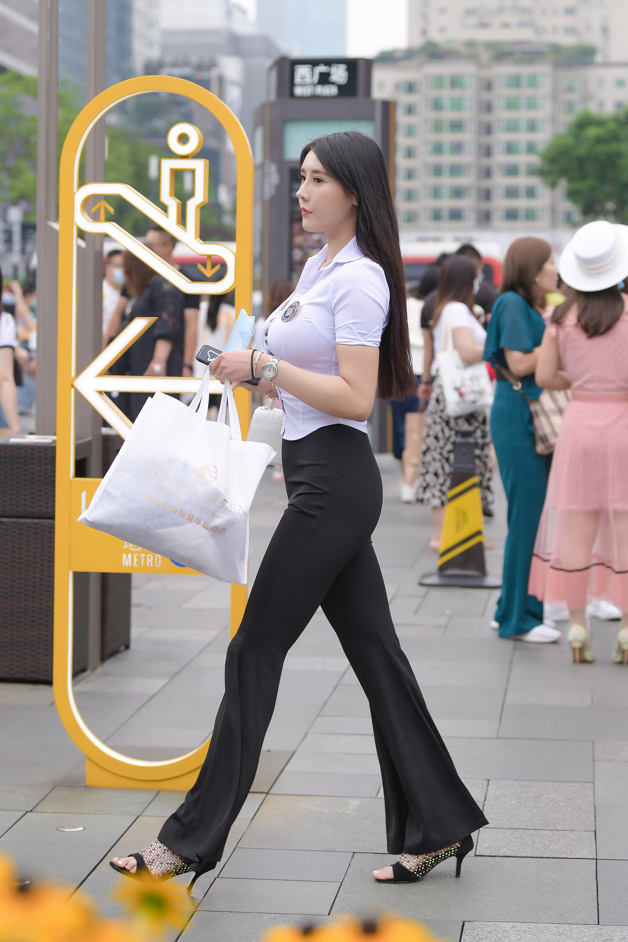  街拍鸭,魔镜街拍,,小姐姐,街拍,写真套图,Tukmo兔几盟