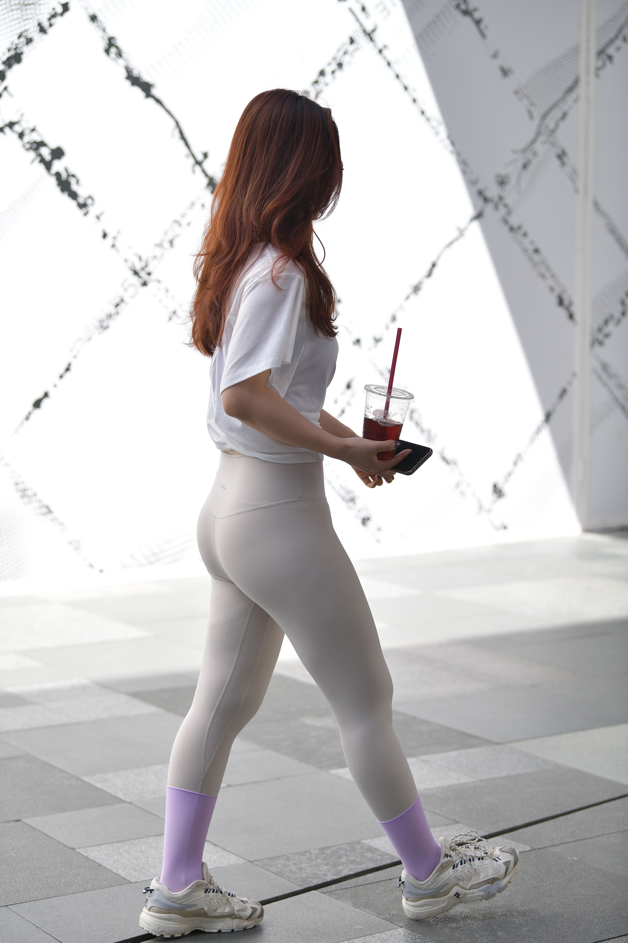  魔镜街拍,紧身裤,小姐姐,街拍,写真套图,候车候机系列