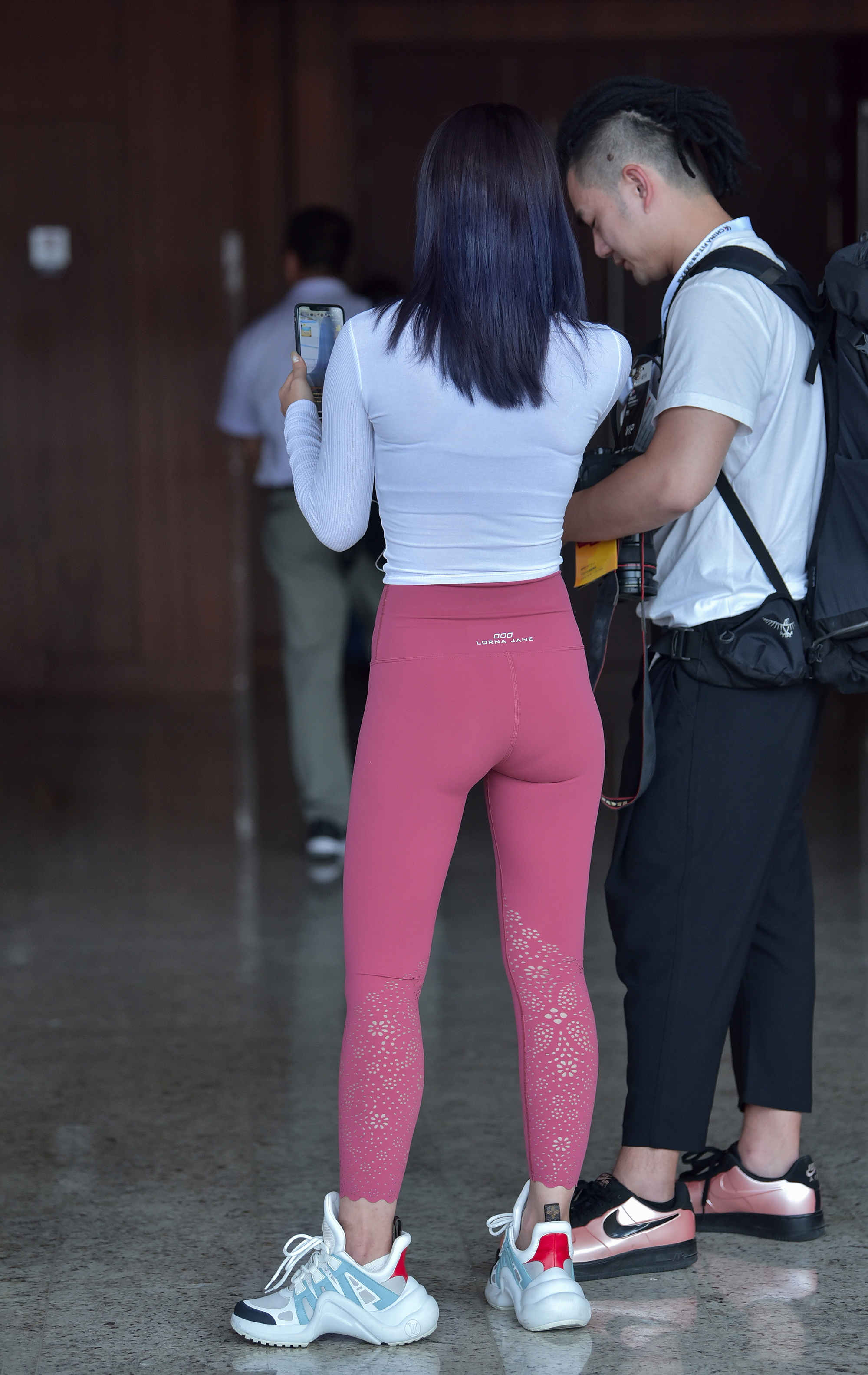  魔镜街拍,紧身裤,小姐姐,街拍,写真套图,ROSI写真