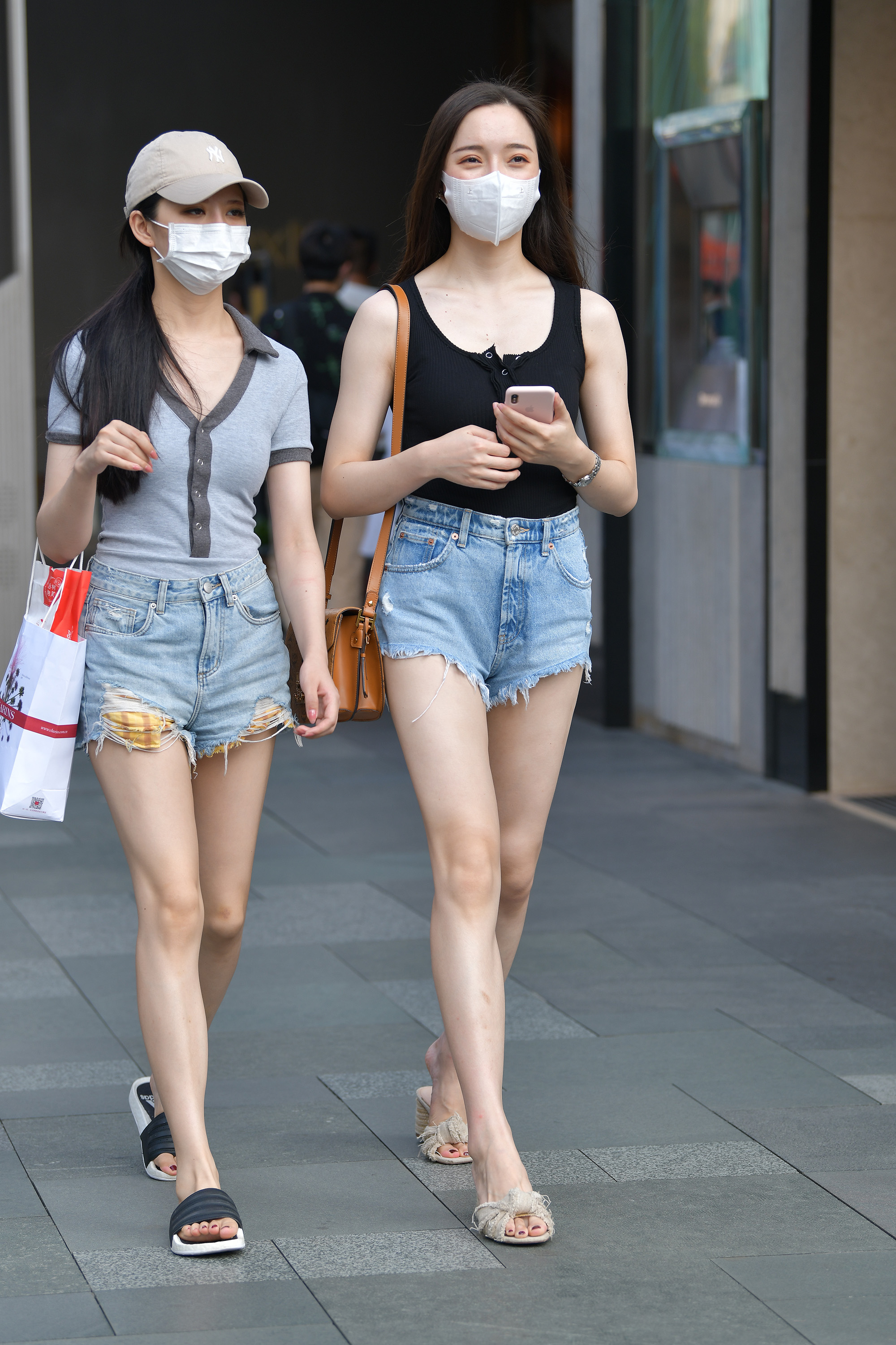  街拍鸭,魔镜街拍,热裤,美女,街拍,写真套图,思话写真