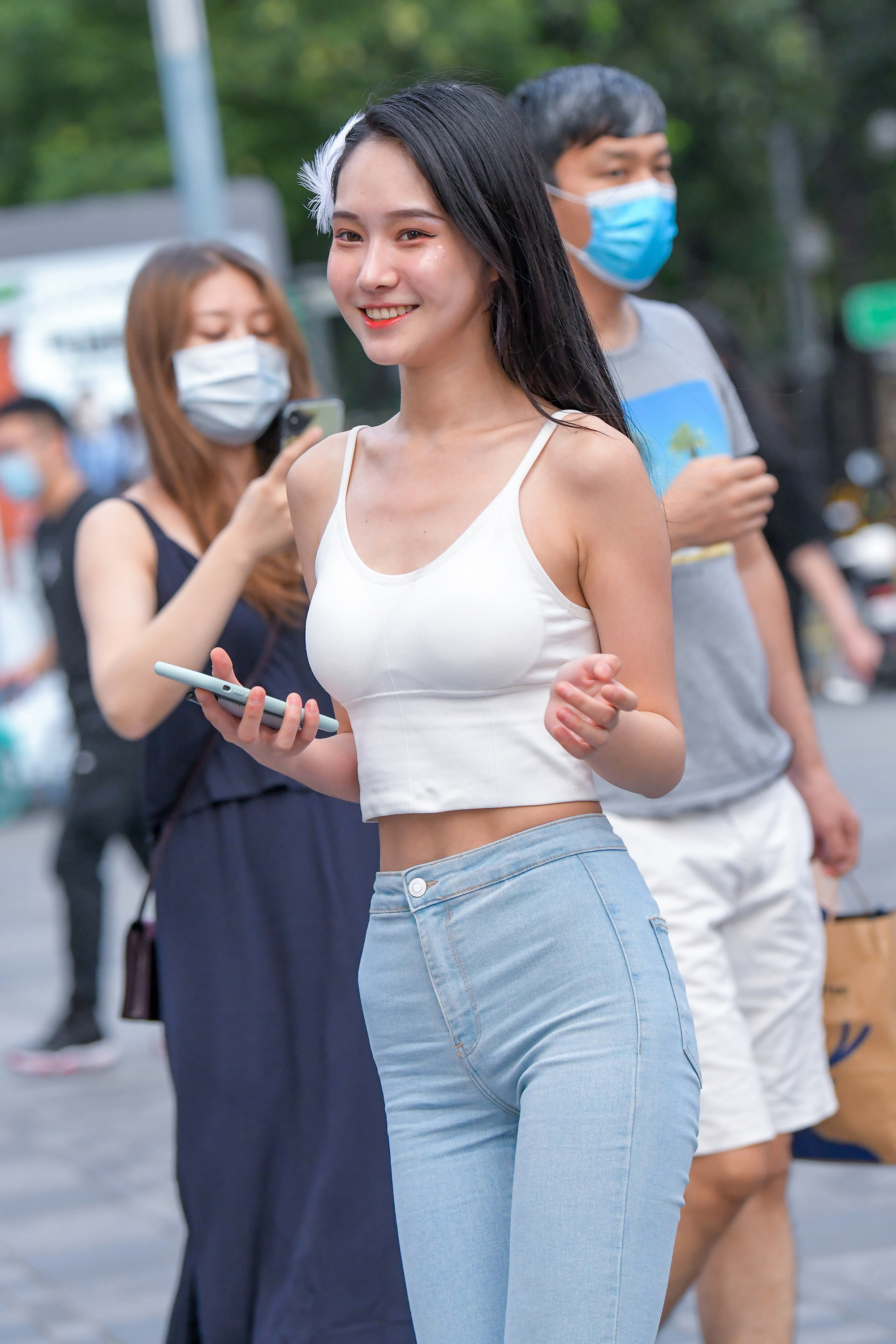  魔镜街拍,,熟女,街拍,写真套图,候车候机系列