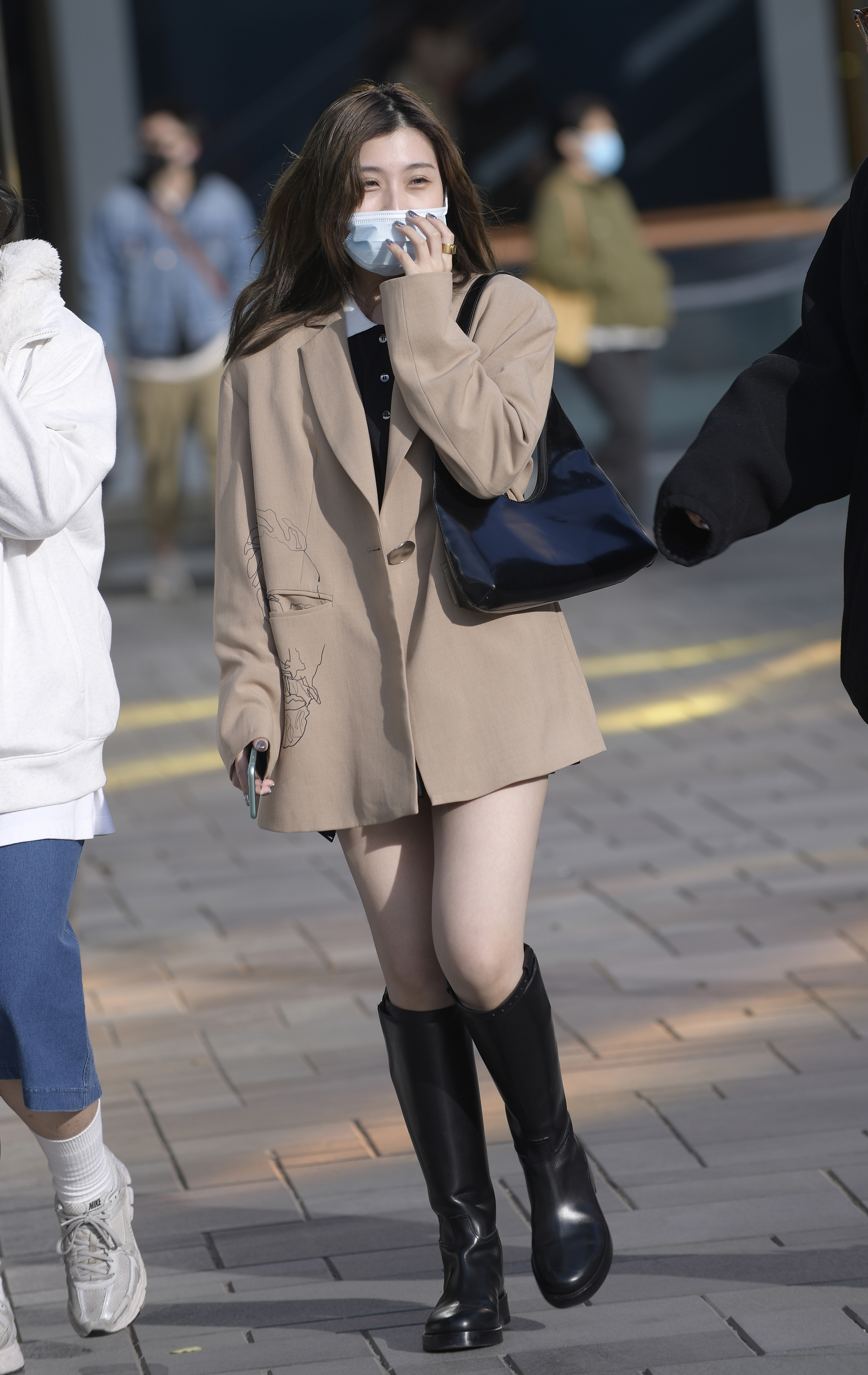  魔镜街拍,,少妇,街拍,写真套图,KM工作室