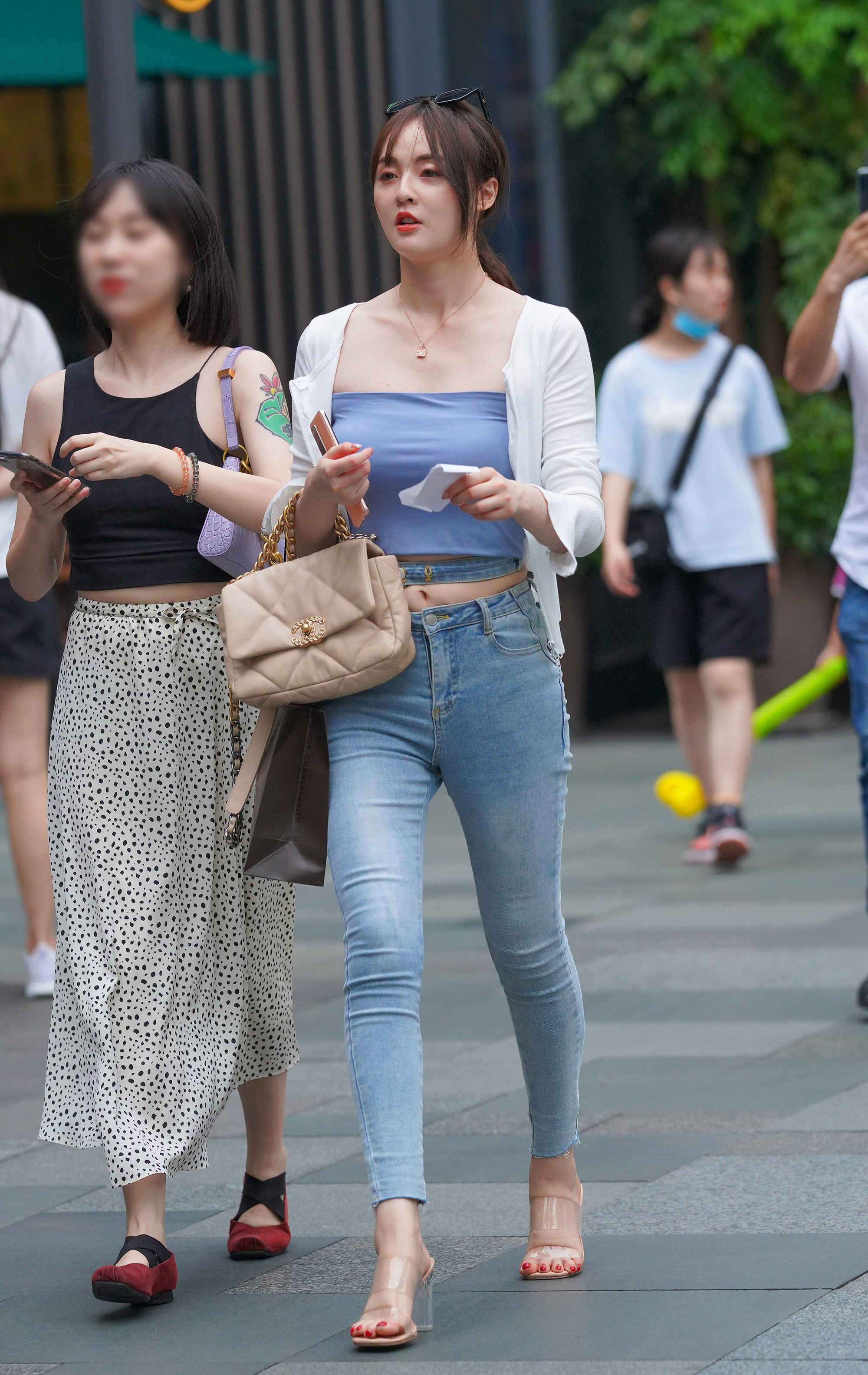  魔镜街拍,,熟女,街拍,写真套图,KM工作室