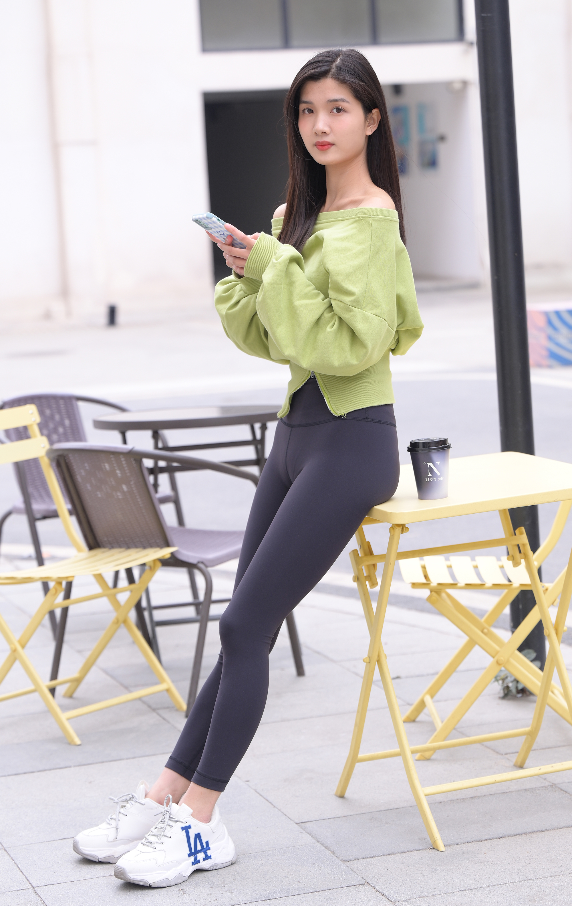  魔镜街拍,紧身裤,少妇,街拍,写真套图,w百合欧皇子w