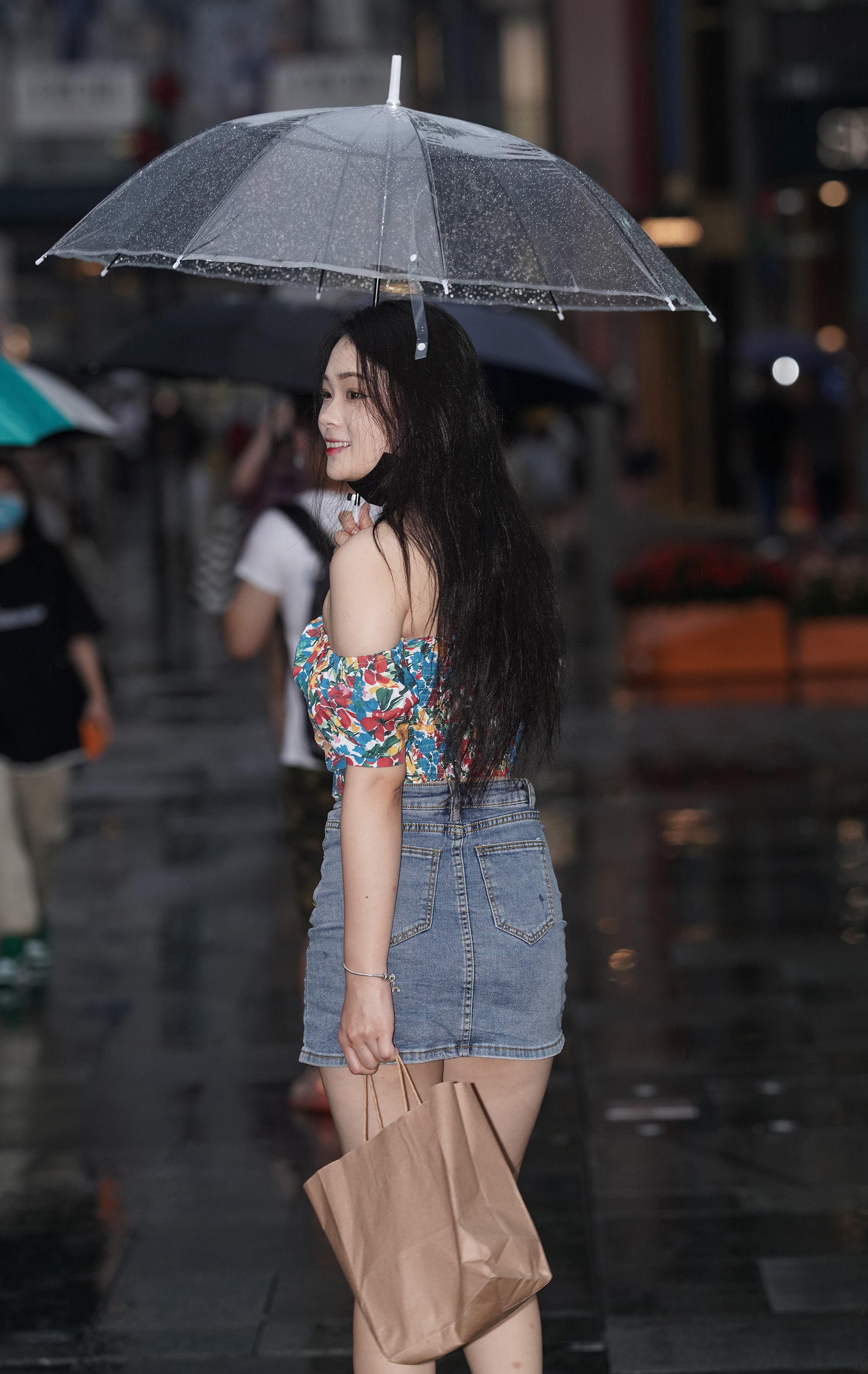  魔镜街拍,裙装,人妻,街拍,写真套图,觅芙少女