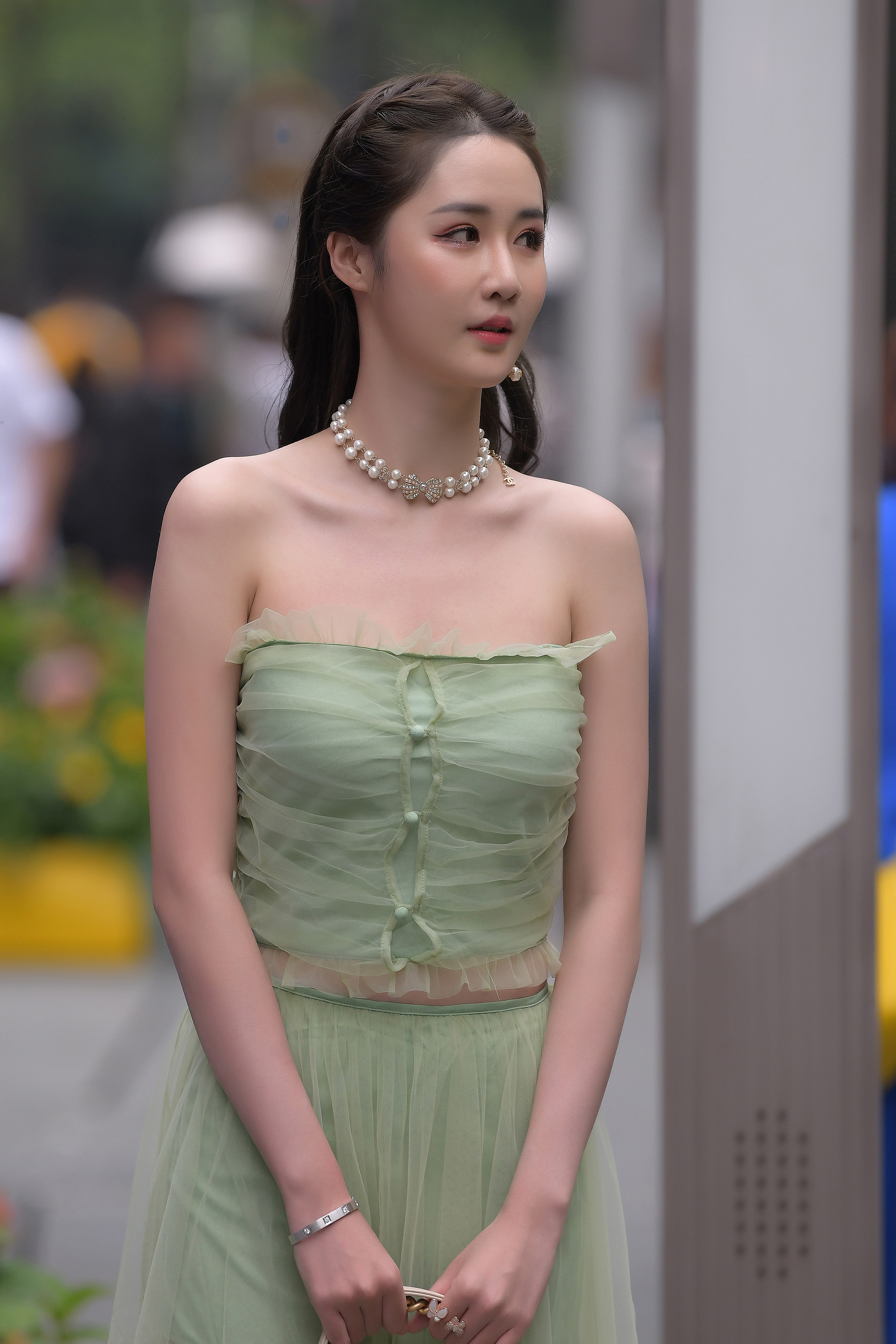  街拍鸭,魔镜街拍,裙装,少妇,街拍,写真套图,Yuki亭