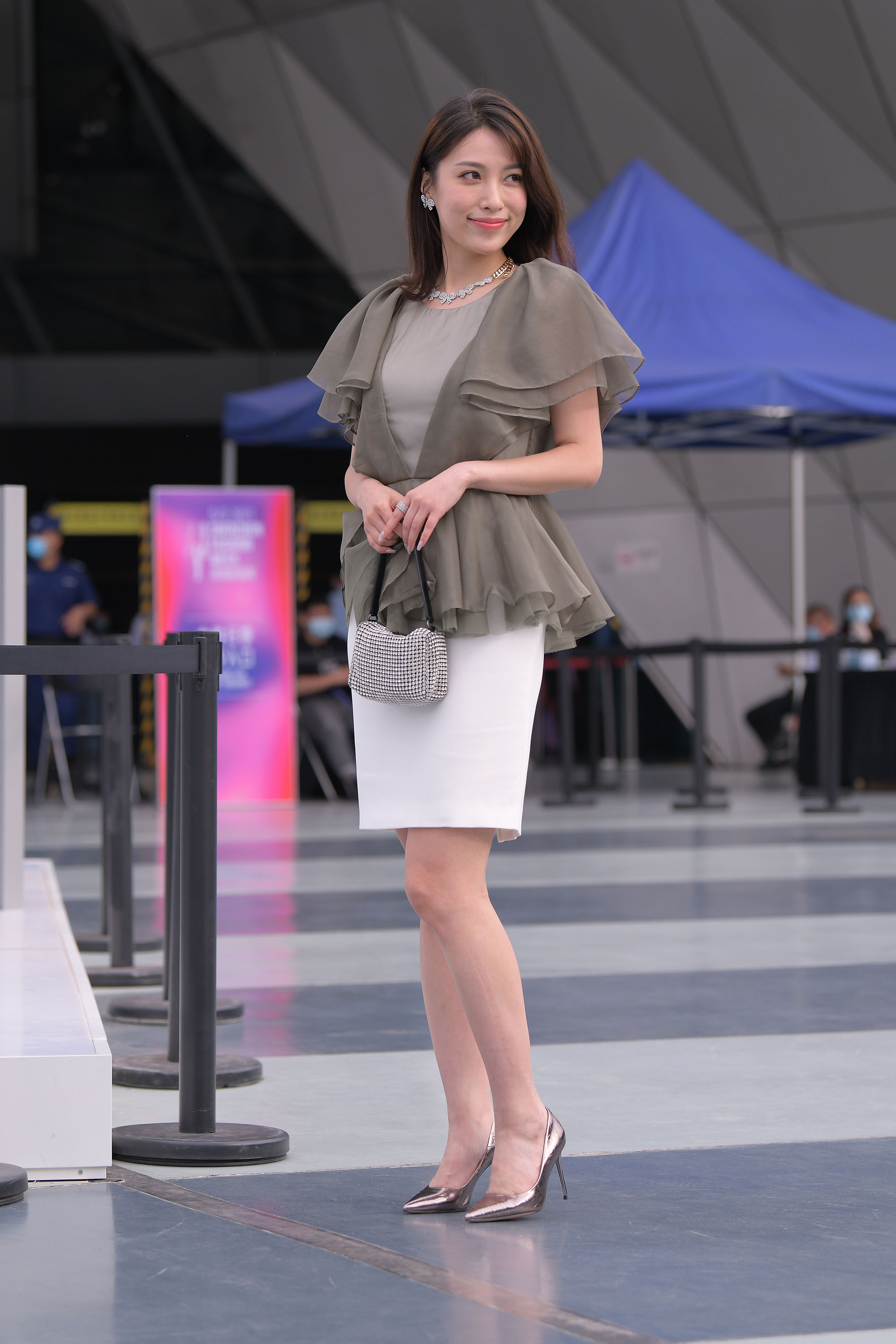  魔镜街拍,裙装,少妇,街拍,写真套图,阿包也是兔娘