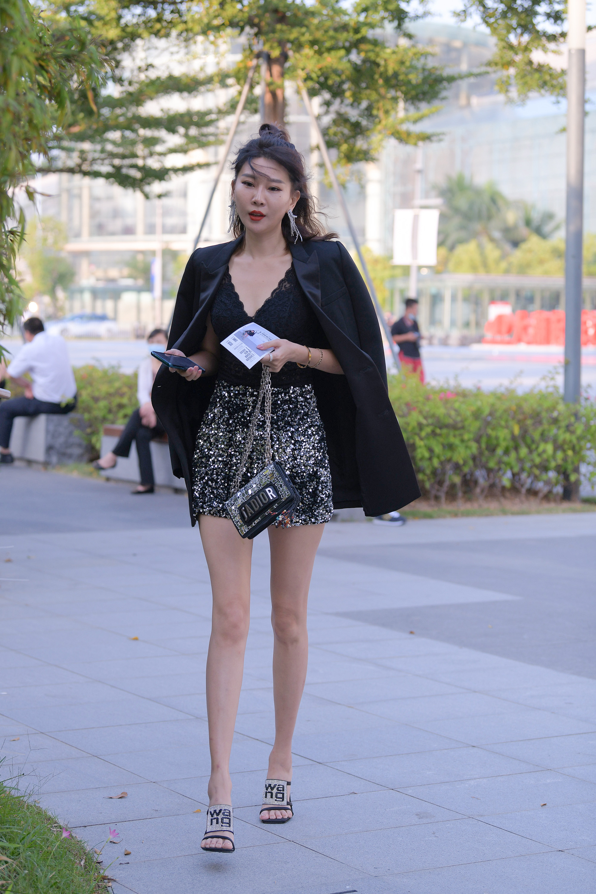  魔镜街拍,裙装,小姐姐,街拍,写真套图,彩芸_Nebula